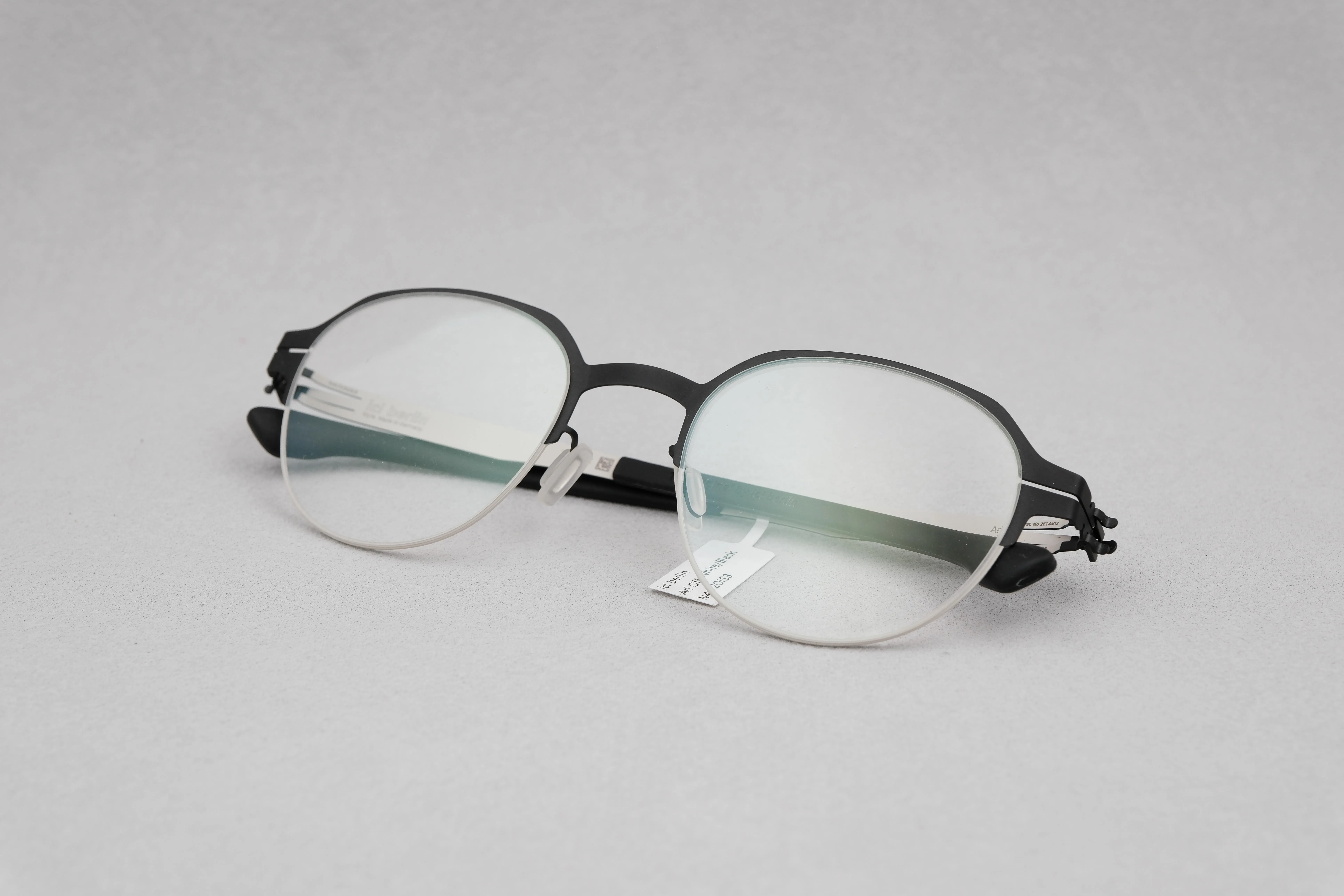 ic!berlin Ari Off White/Black