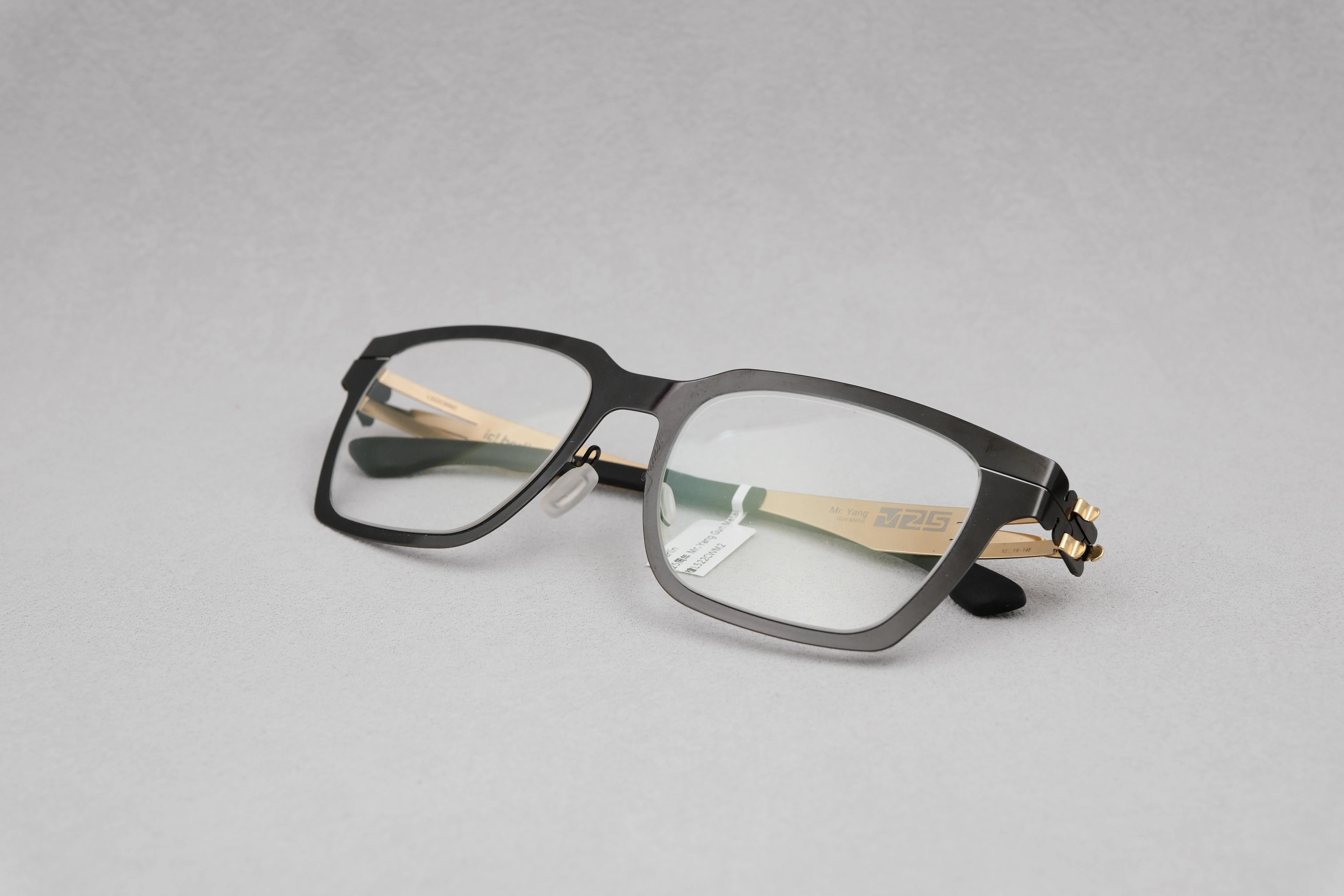 ic!berlin 25周年 Mr.Yang Gun Metal