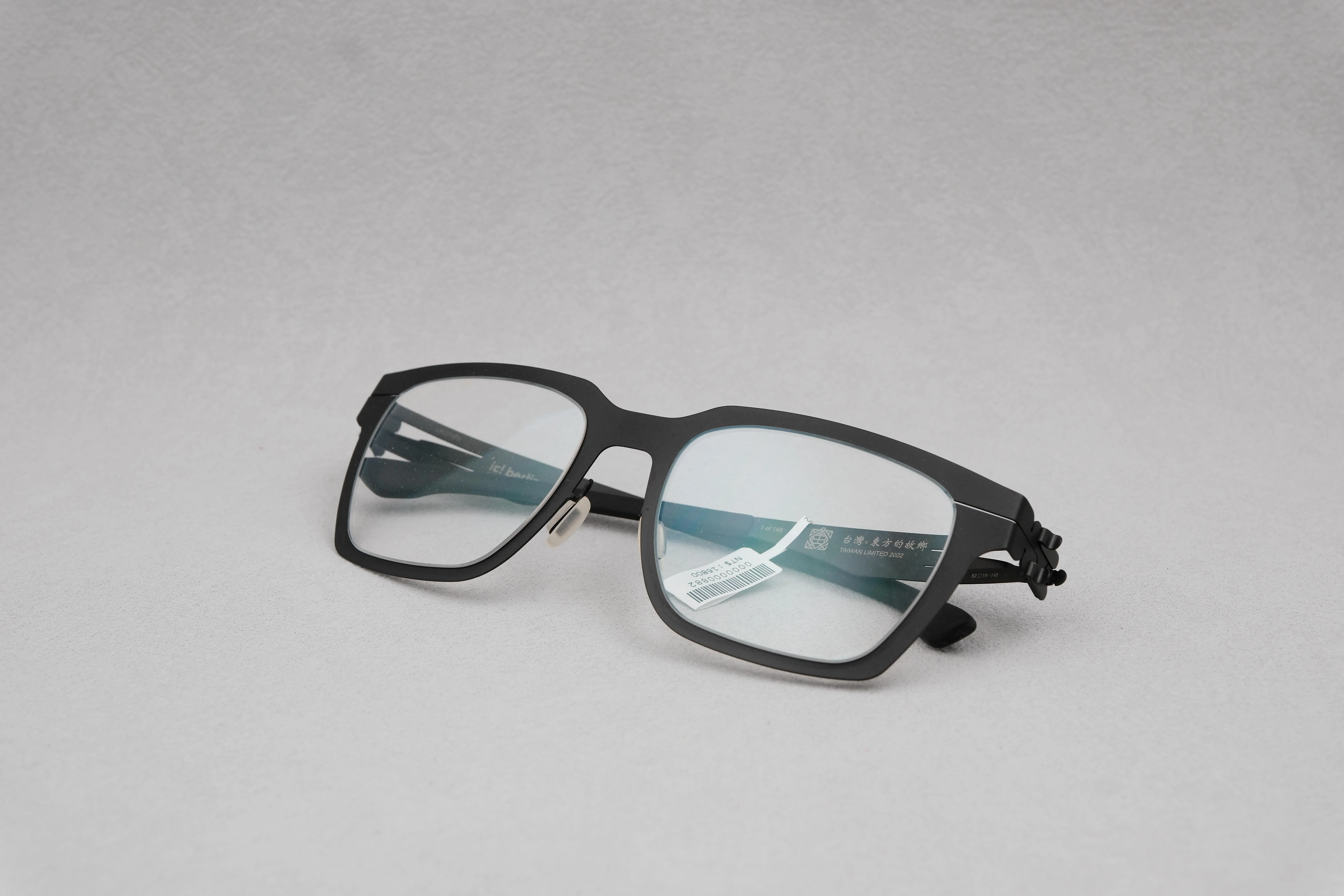 ic!berlin 台灣東方的故鄉 TAIWAN LIMTED 2022 霧黑框黑鏡腳