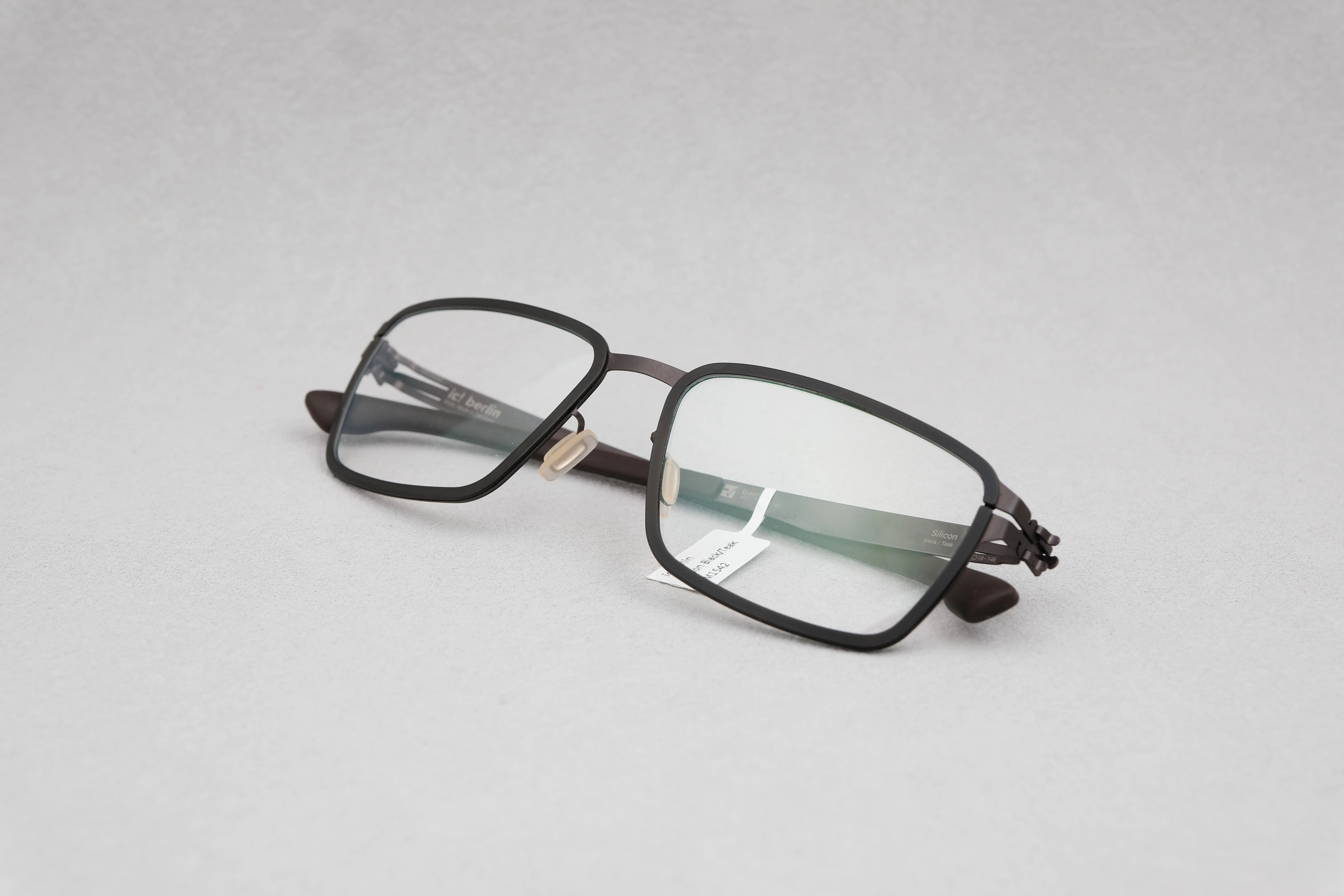 ic!berlin Silicon Black/Teak 黑