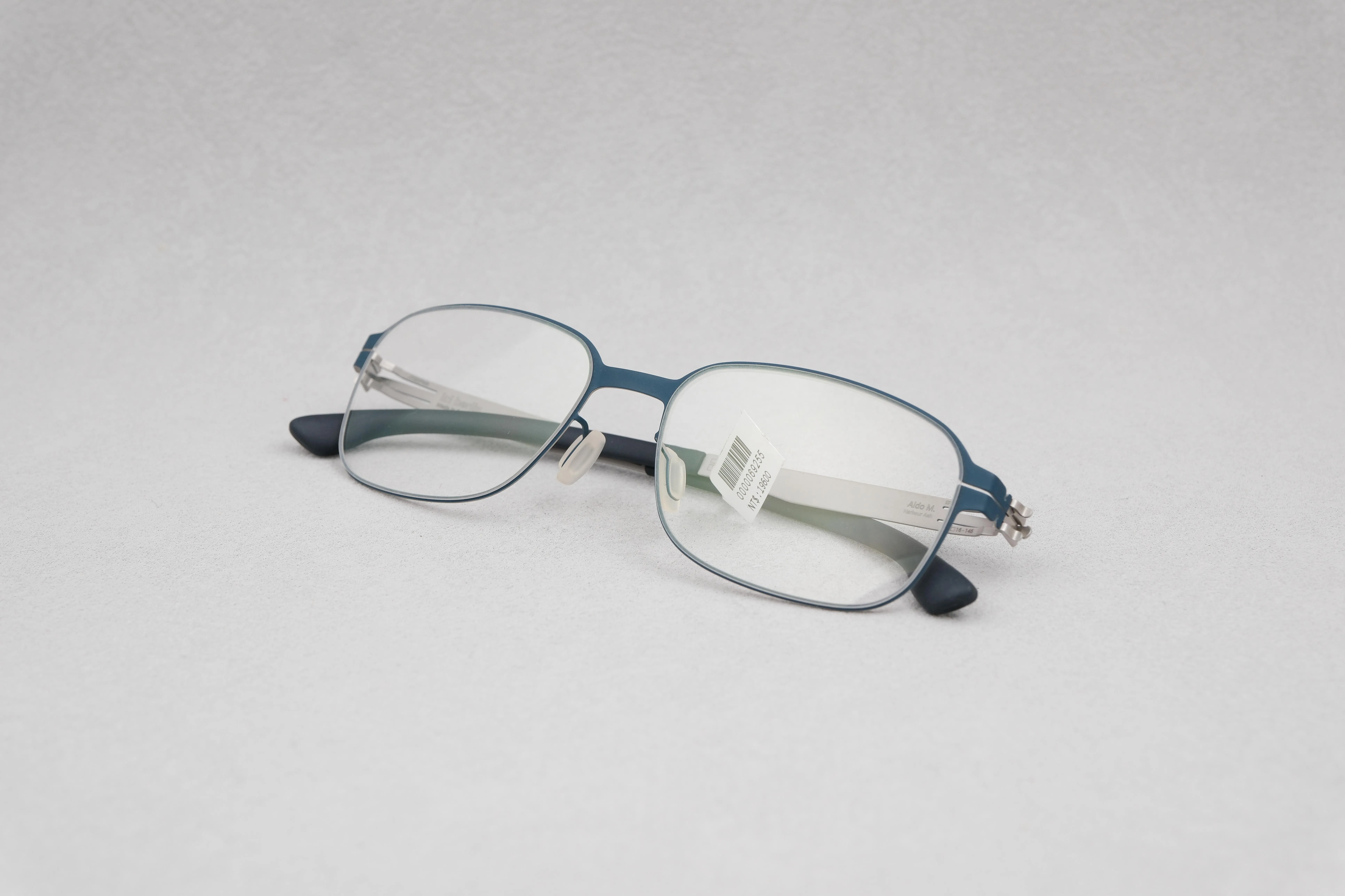 ic!berlin Aldo M.Harbour Ash