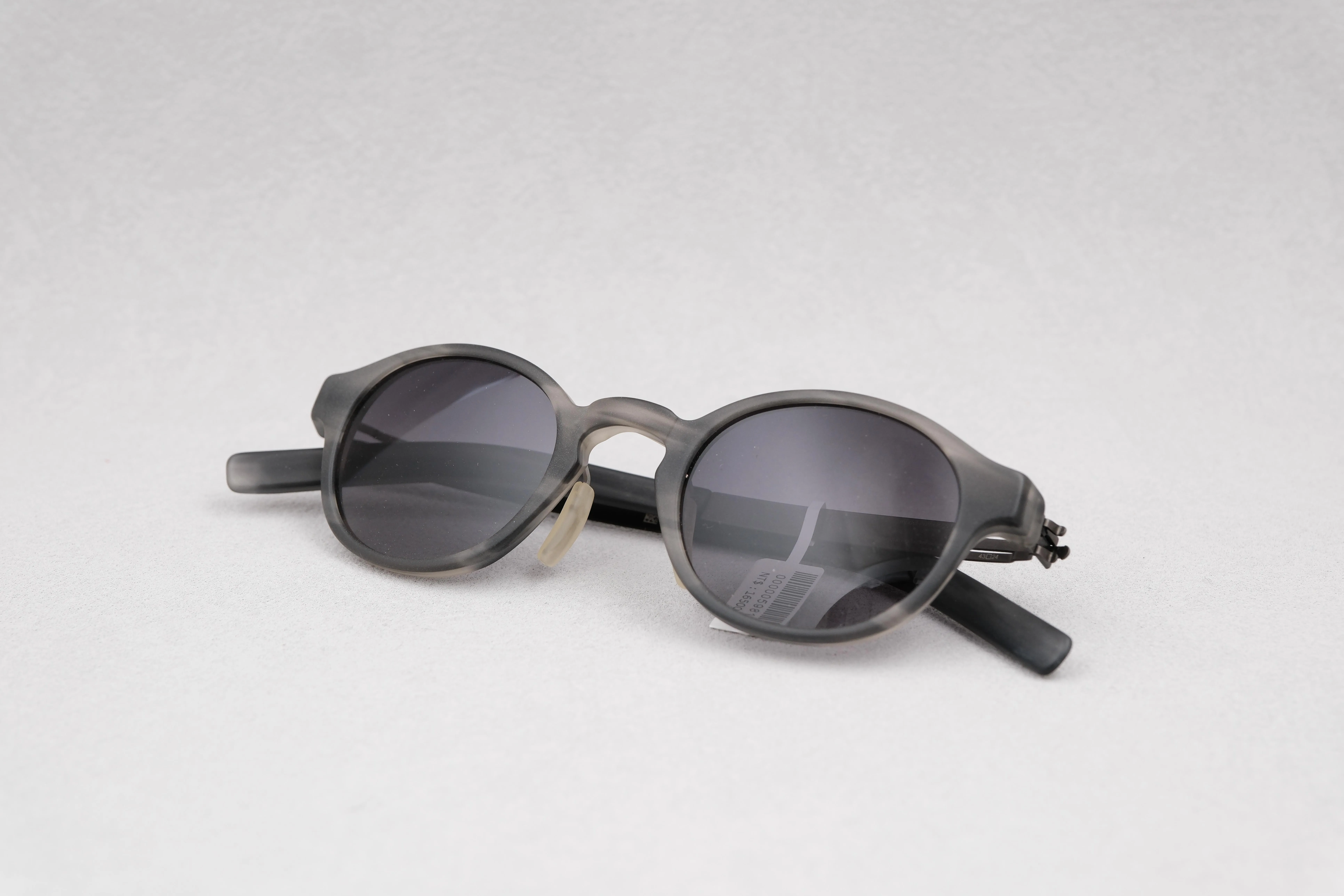 ic!berlin modal nameless 6 sun grap