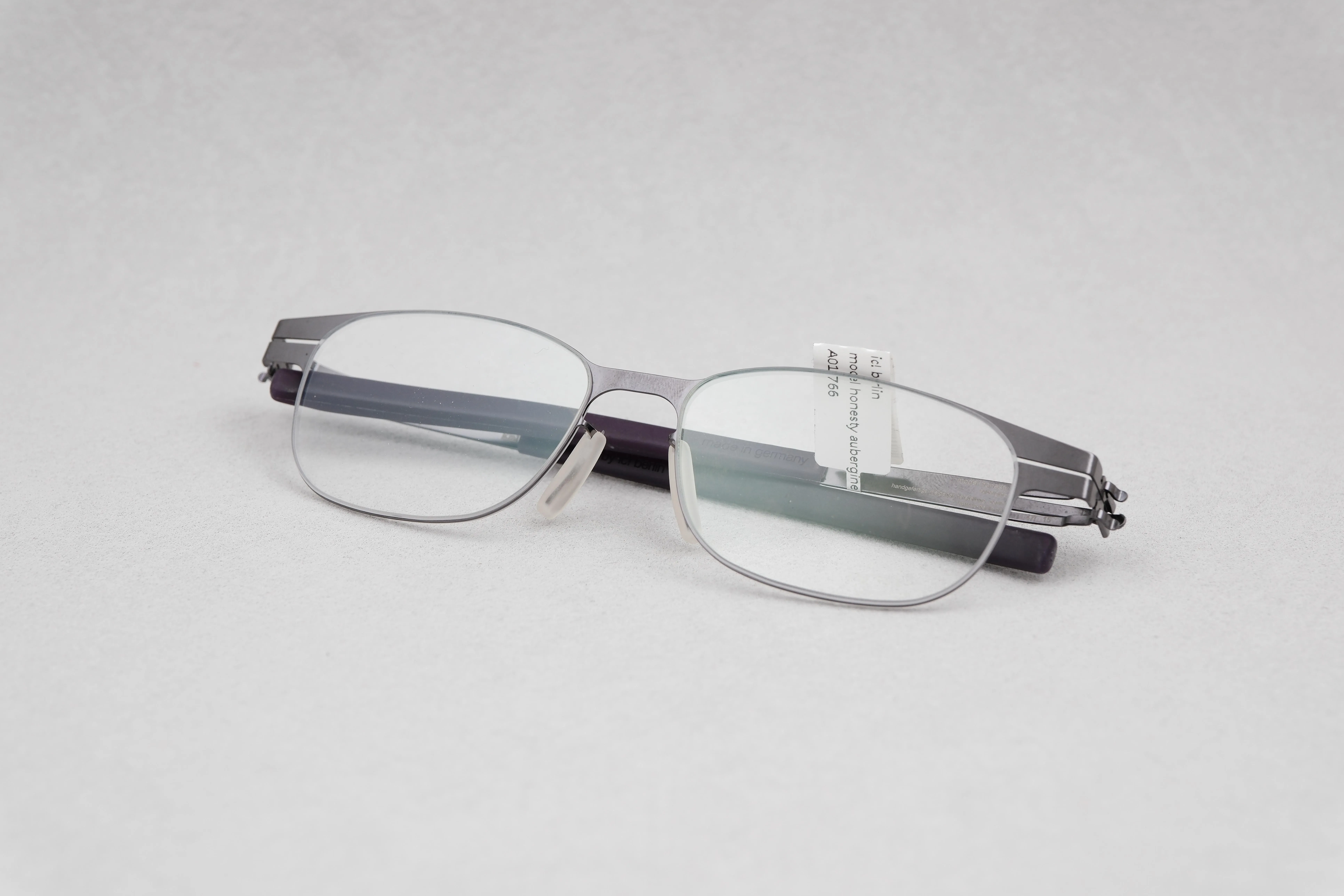 ic!berlin model honesty aubergine