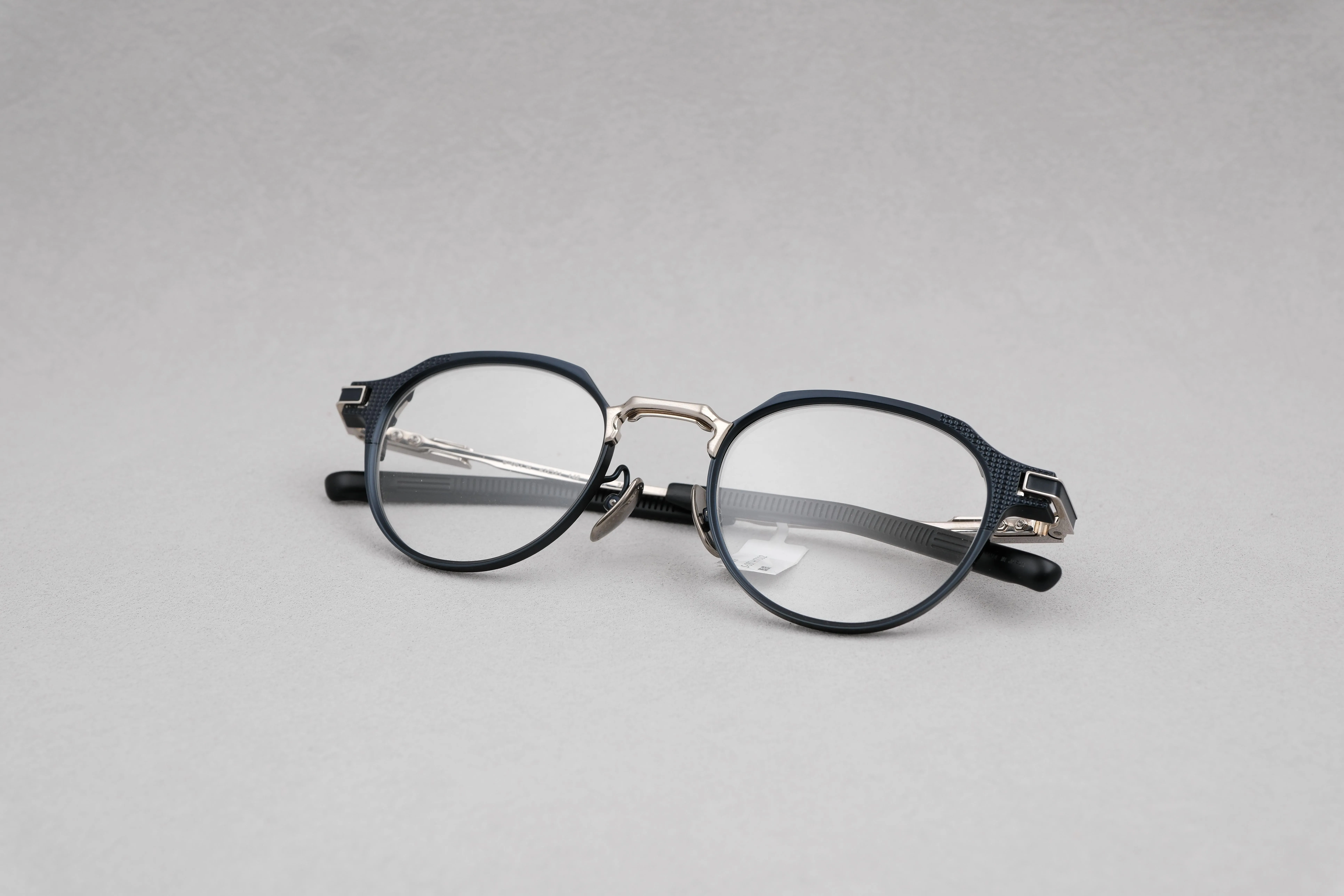 999.9 S-05T H 7002 藍銀