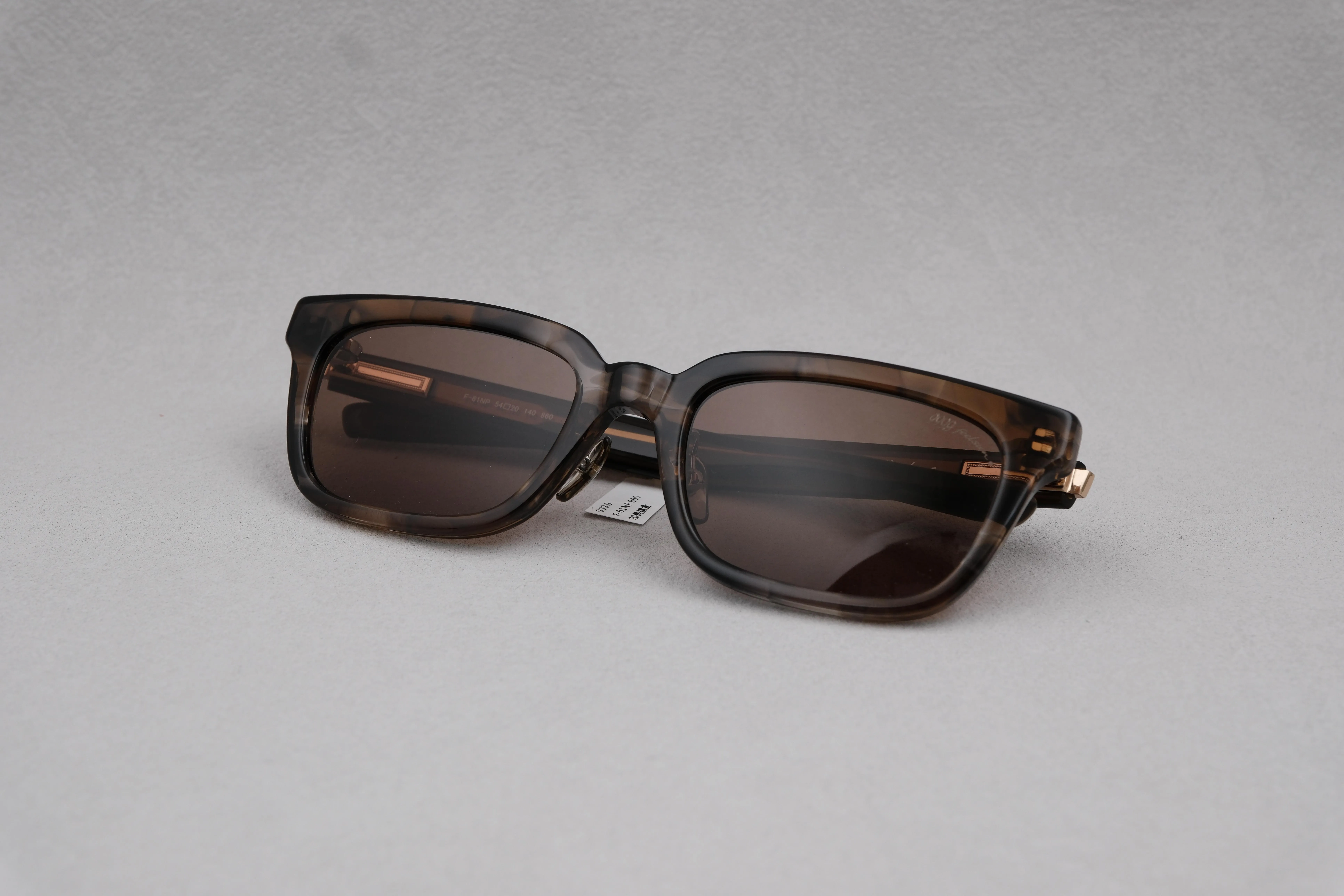 999.9 F-61NP 860 加長鏡盒