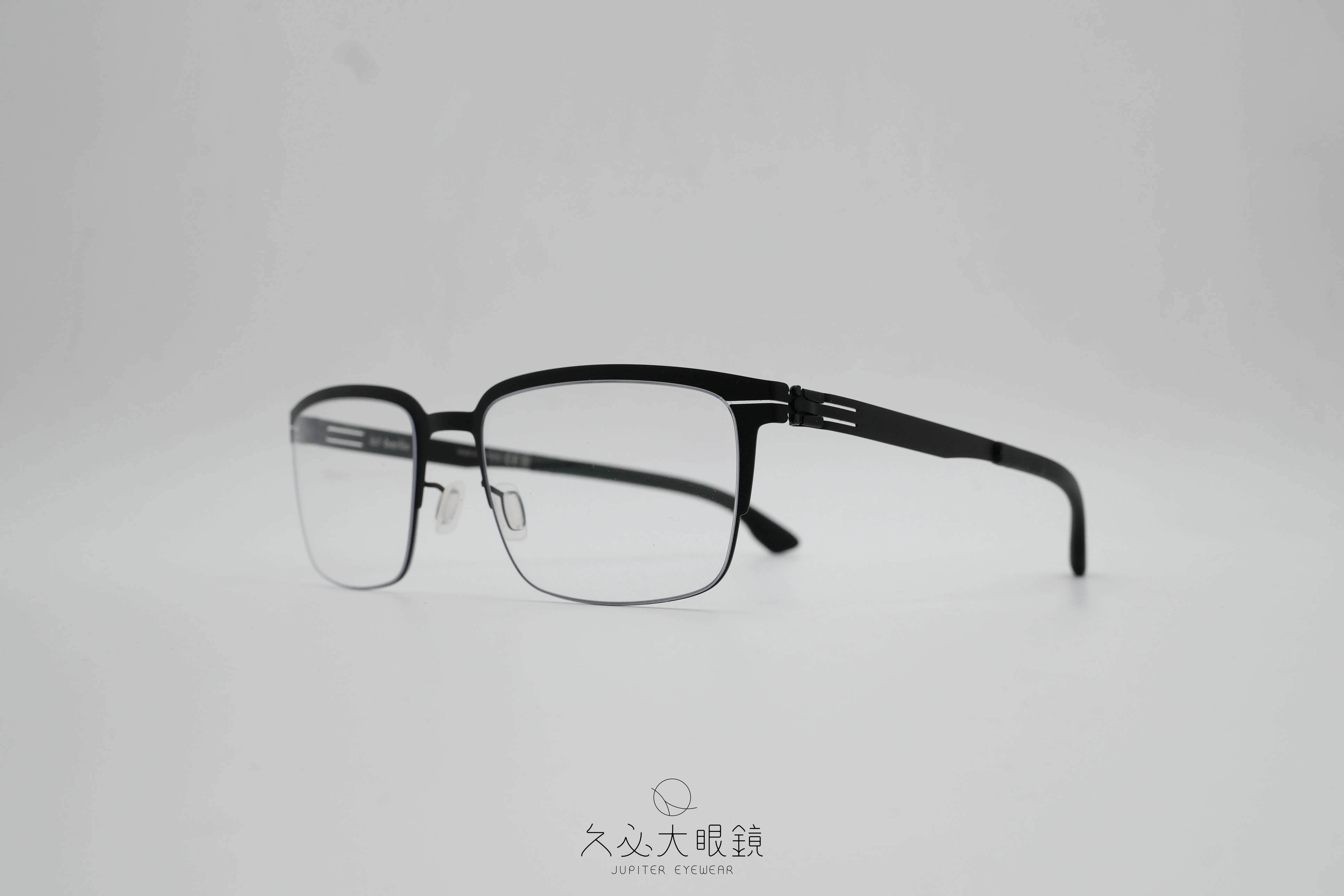 ic berlin Emmett black