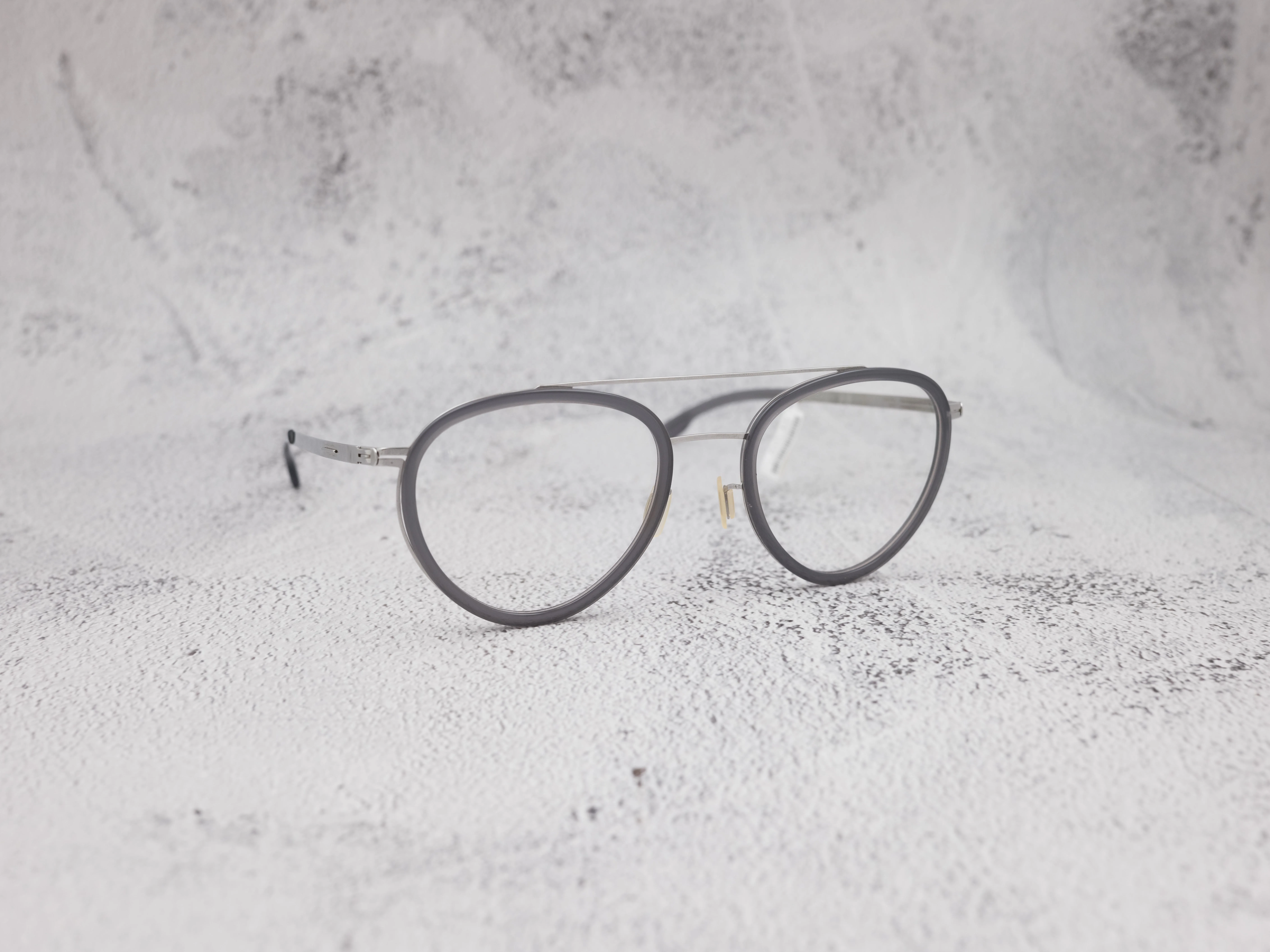 ic!berlin fohn chrome(藍）