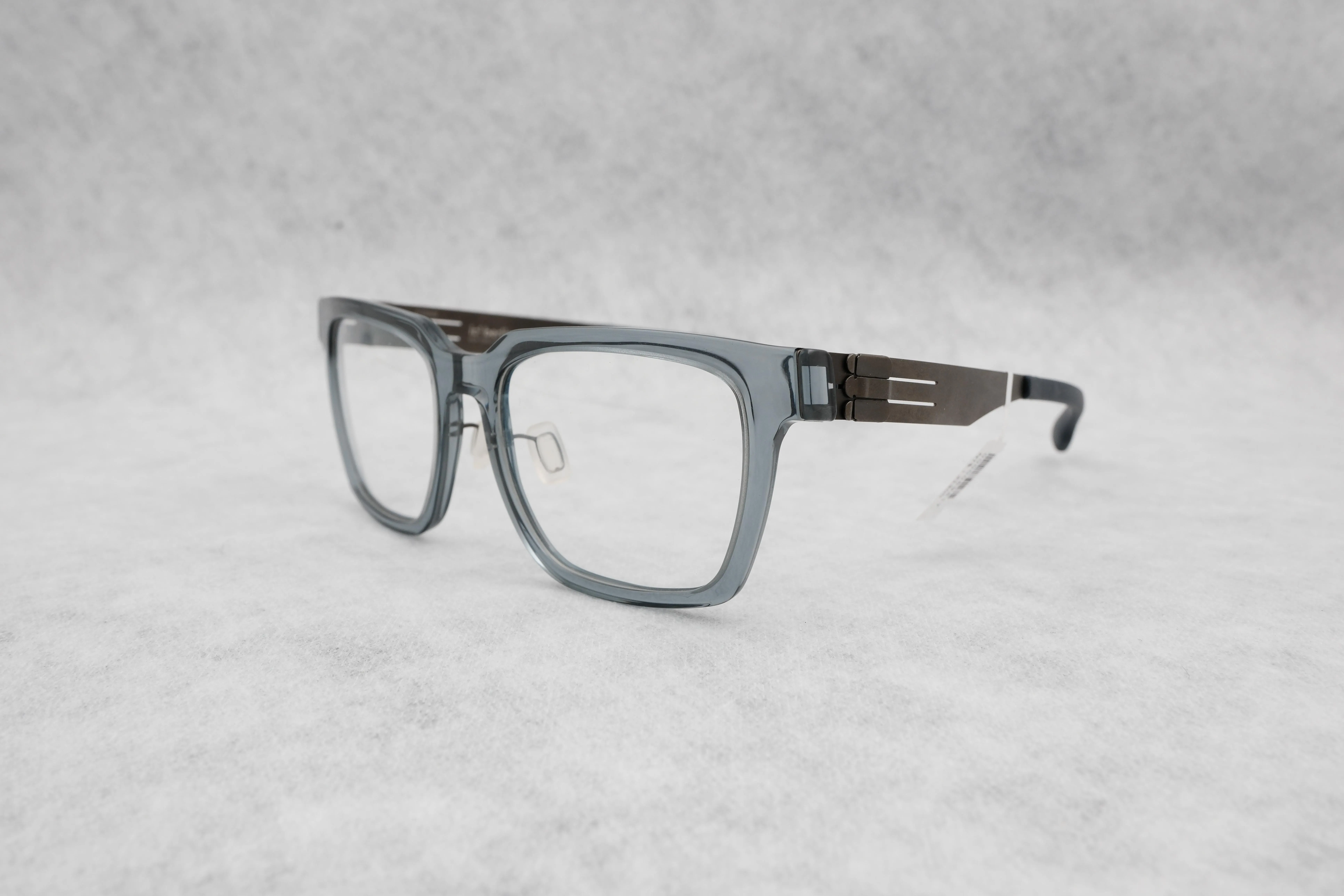 ic!berlin George Petroleum O1233A32