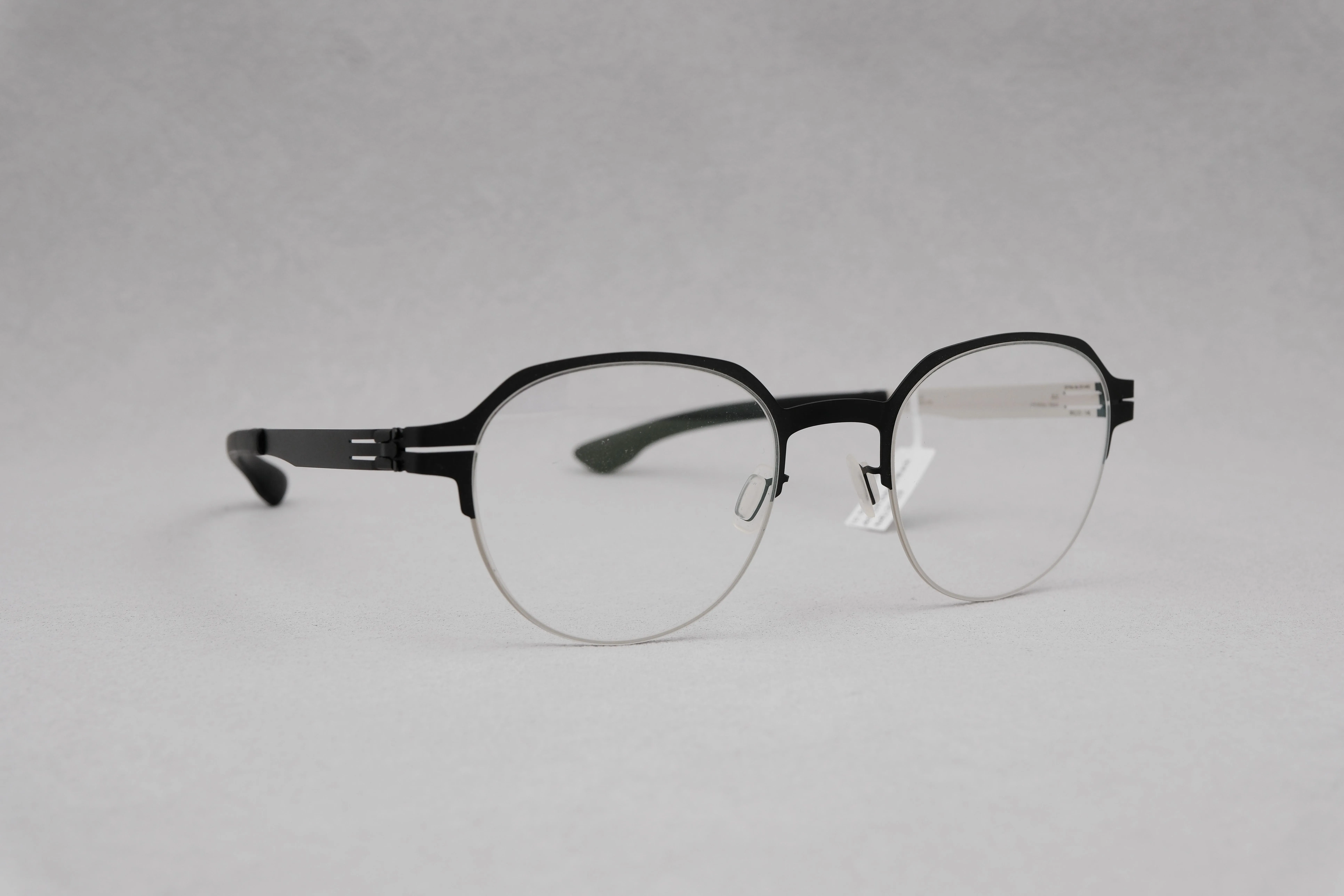 ic!berlin Ari Off White/Black