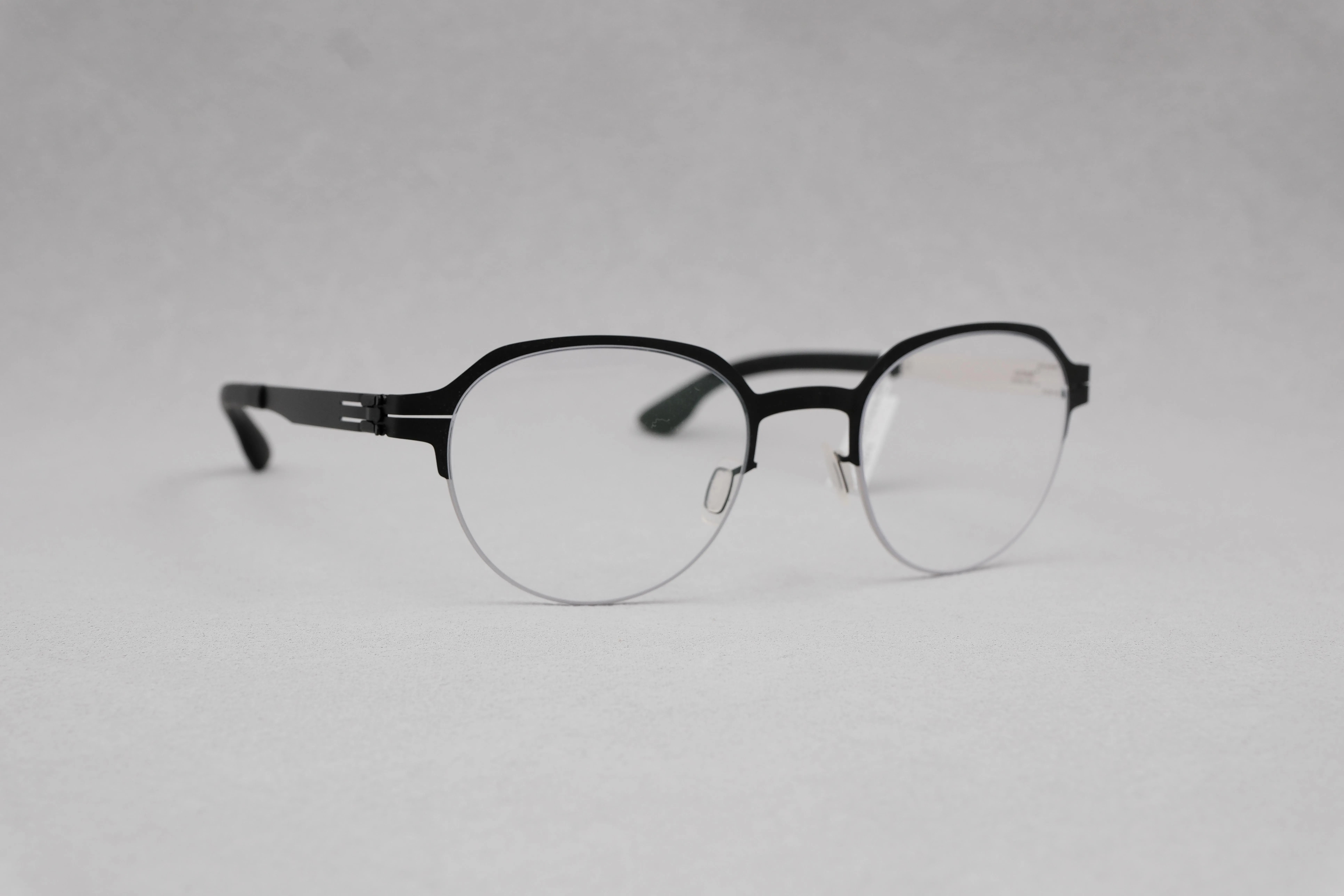 ic!berlin Ari Small Off White/Black