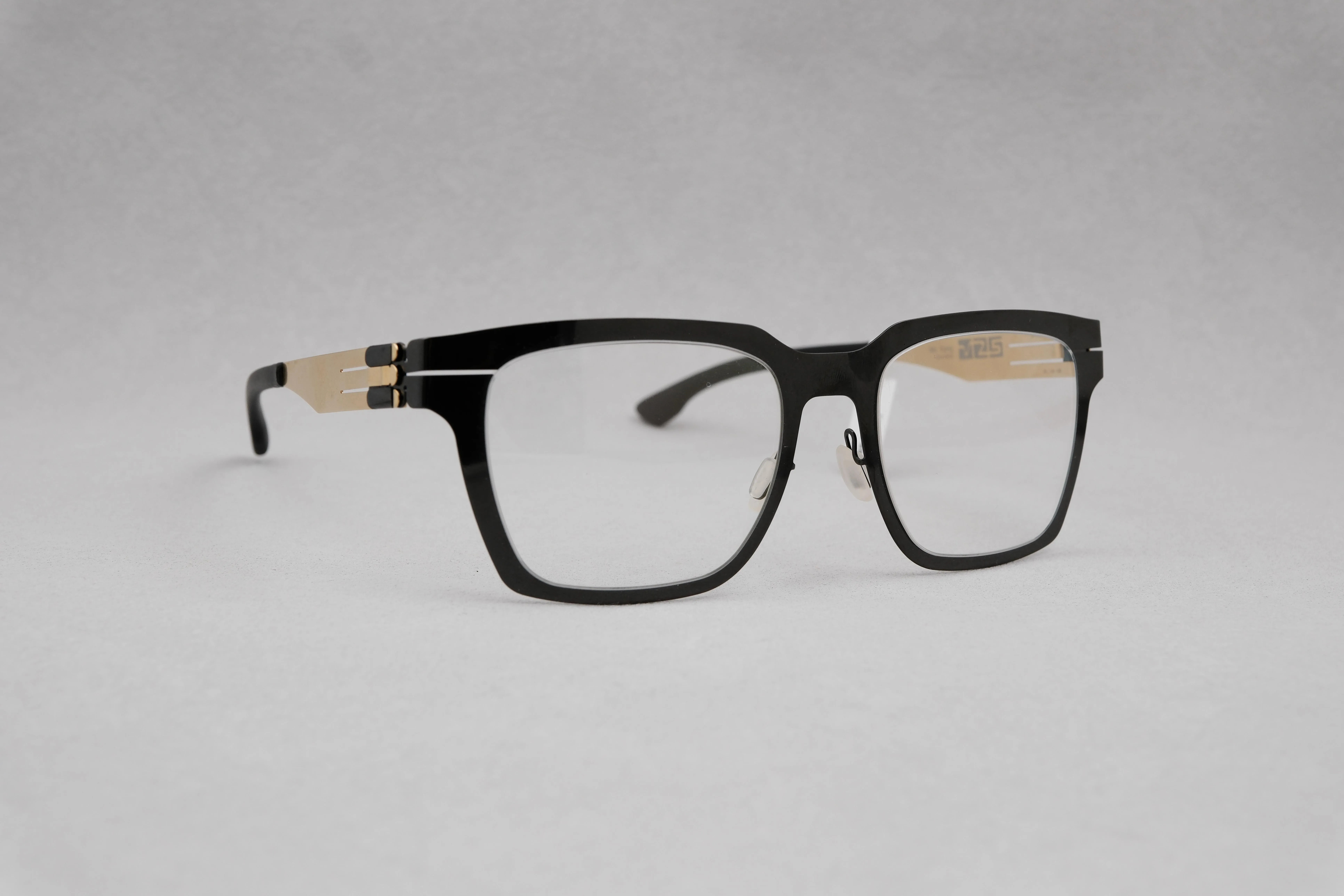 ic!berlin 25周年 Mr.Yang Gun Metal