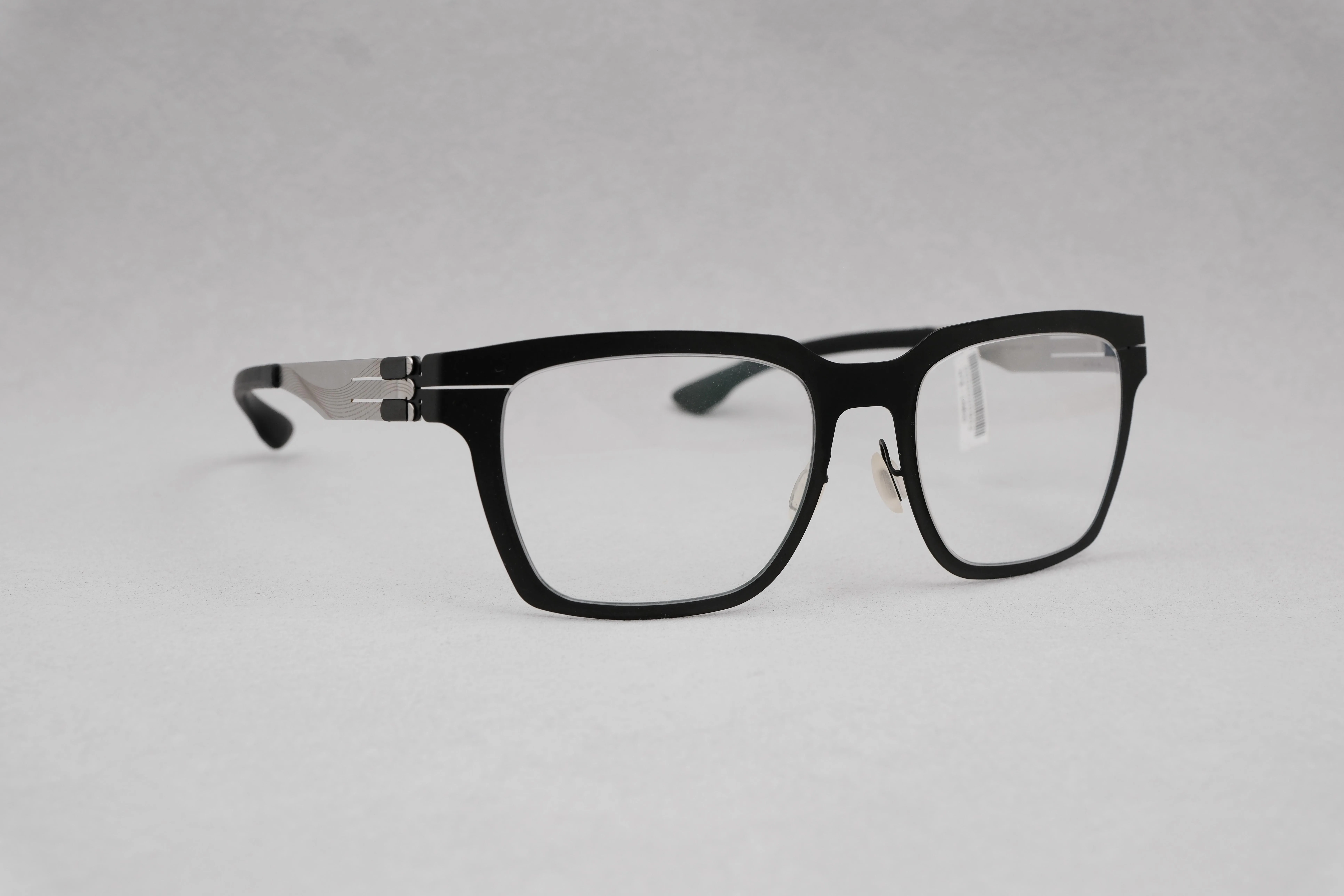 ic!berlin 台灣東方的故鄉 TAIWAN LIMTED 2022 霧黑框銀鏡腳