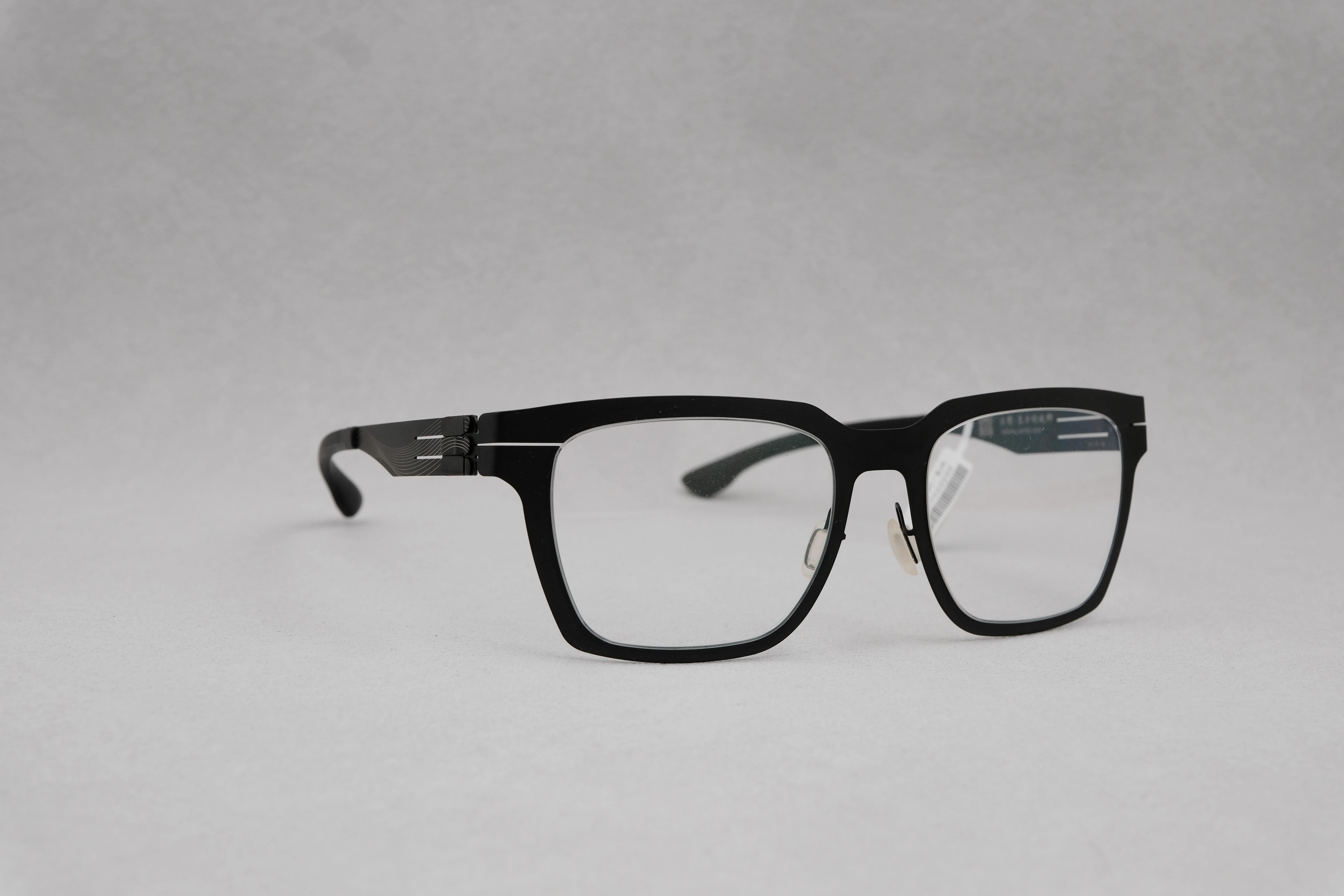 ic!berlin 台灣東方的故鄉 TAIWAN LIMTED 2022 霧黑框黑鏡腳