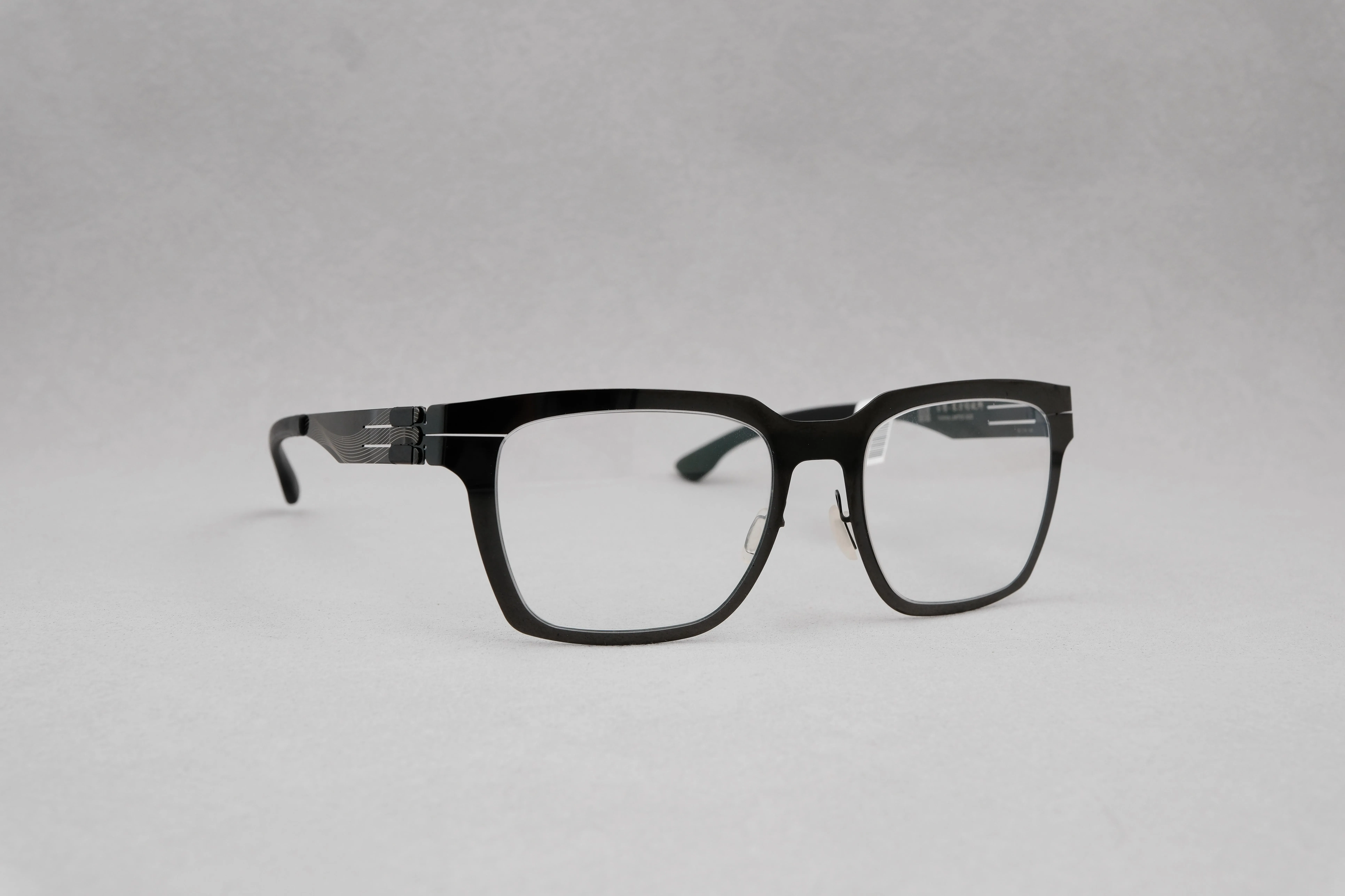 ic!berlin 台灣東方的故鄉 TAIWAN LIMTED 2022 亮黑框黑鏡腳