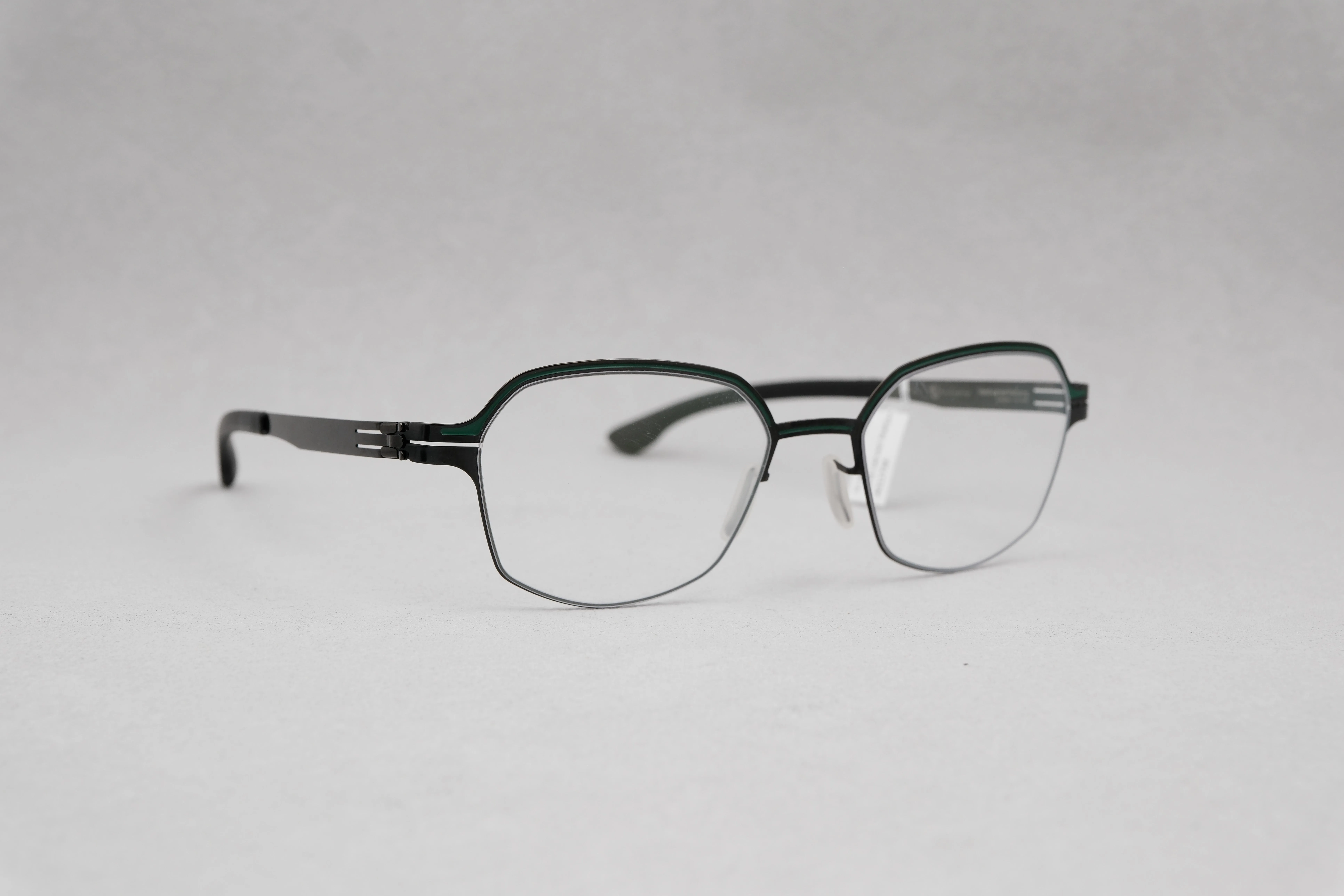 ic!berlin Hand-carved Mahjong Everg