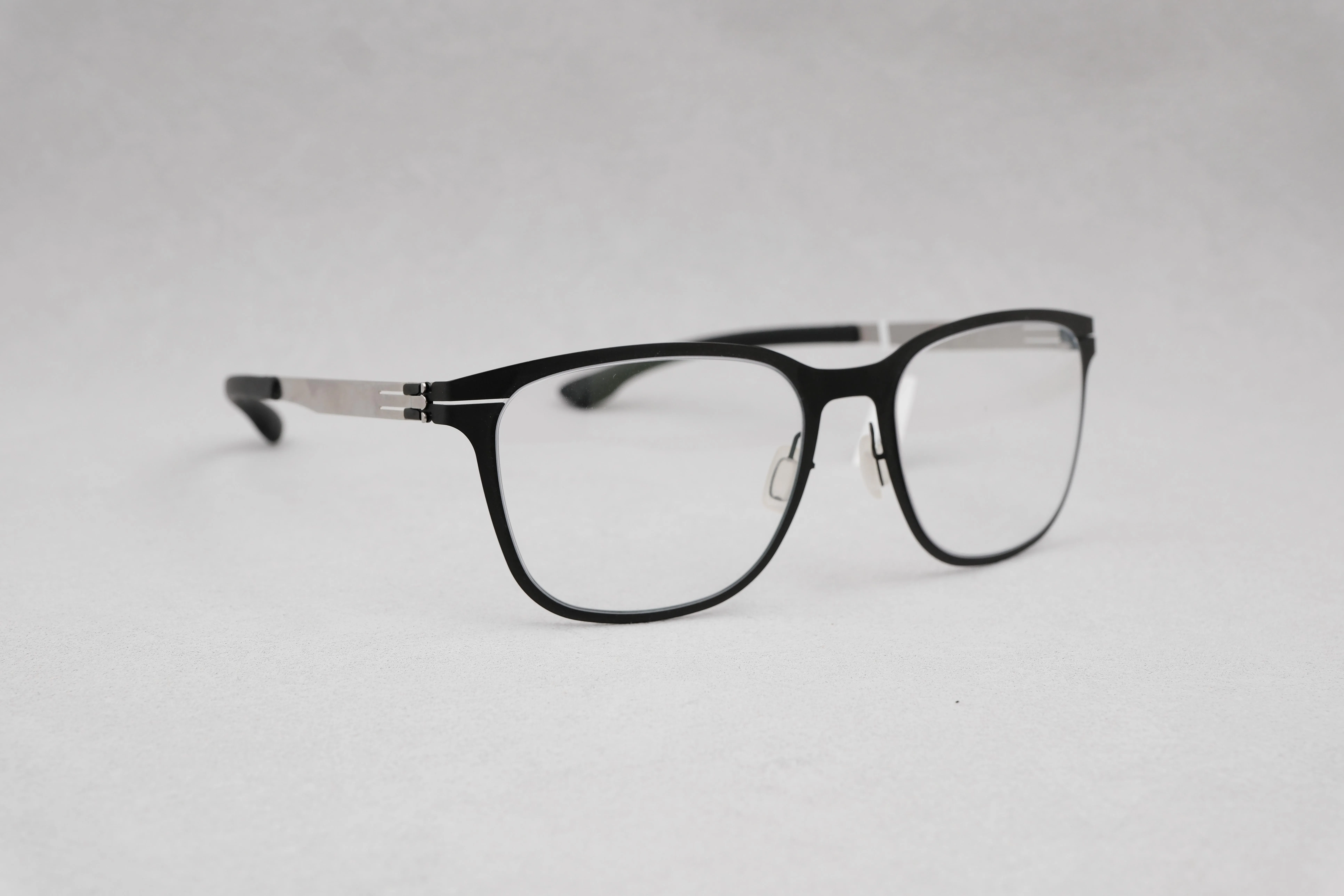 ic!berlin 25周年 Vitan V.Black(T:Mat