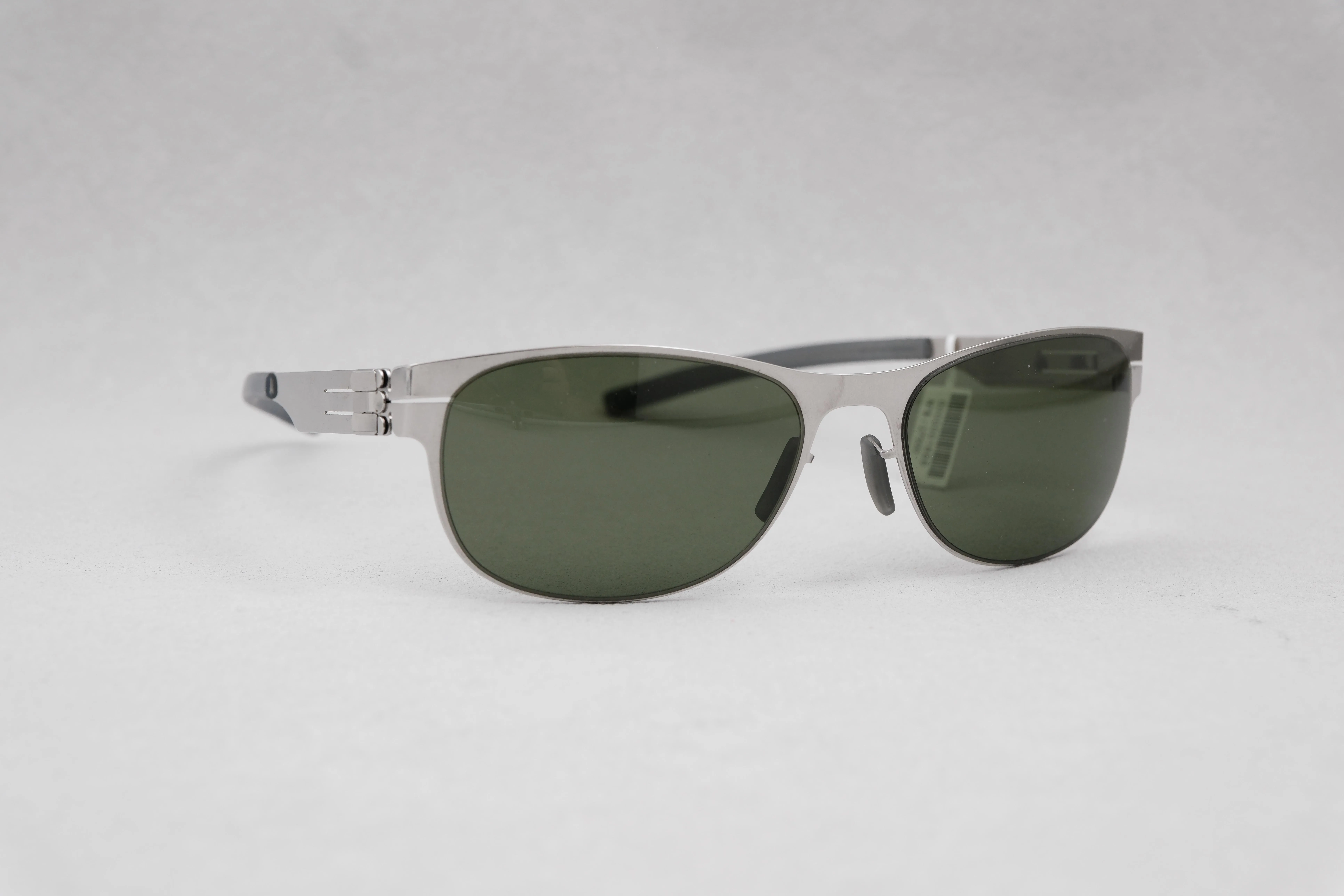 ic!berlin model cislaweng chrome