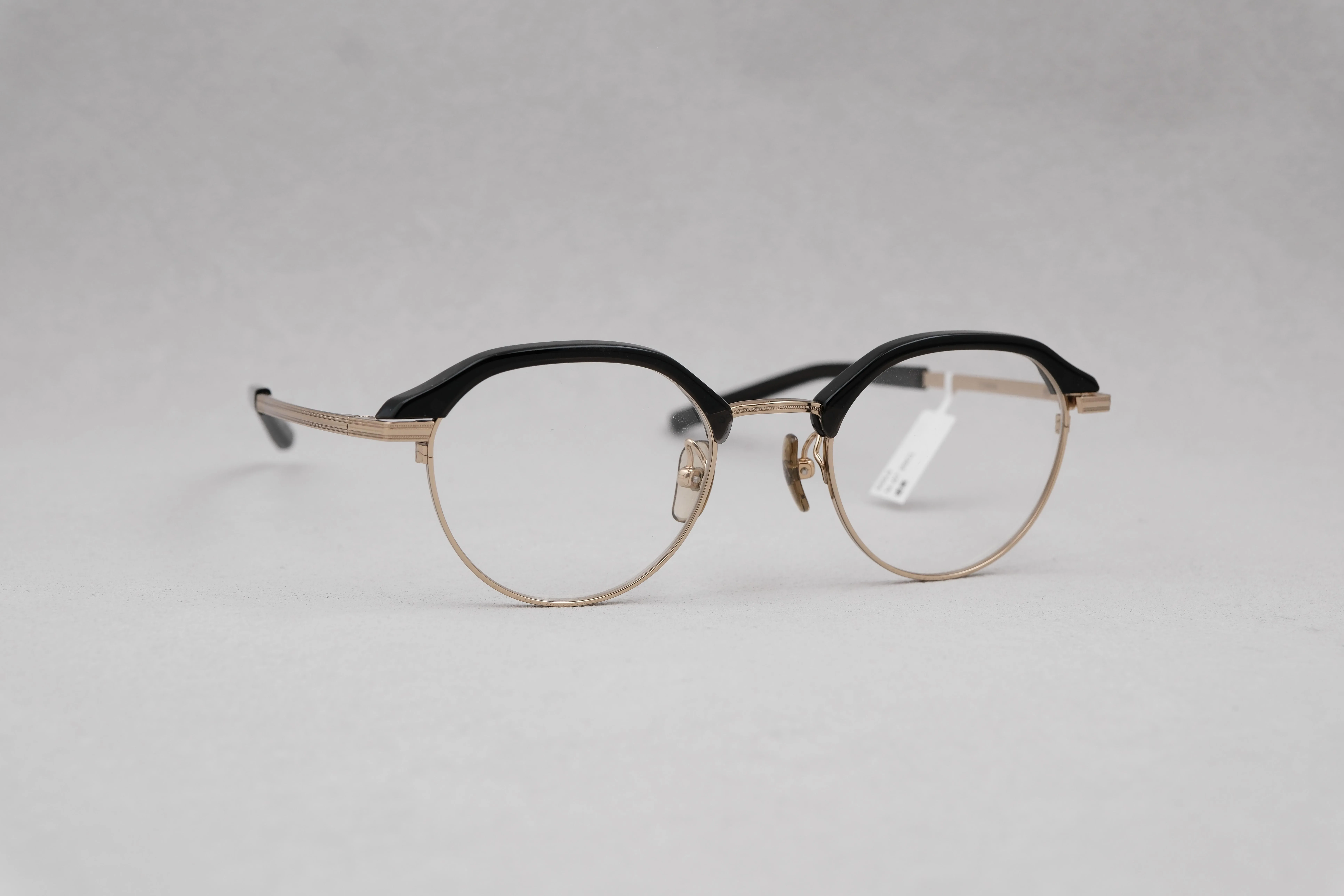 999.9 M-67 9901 透黑