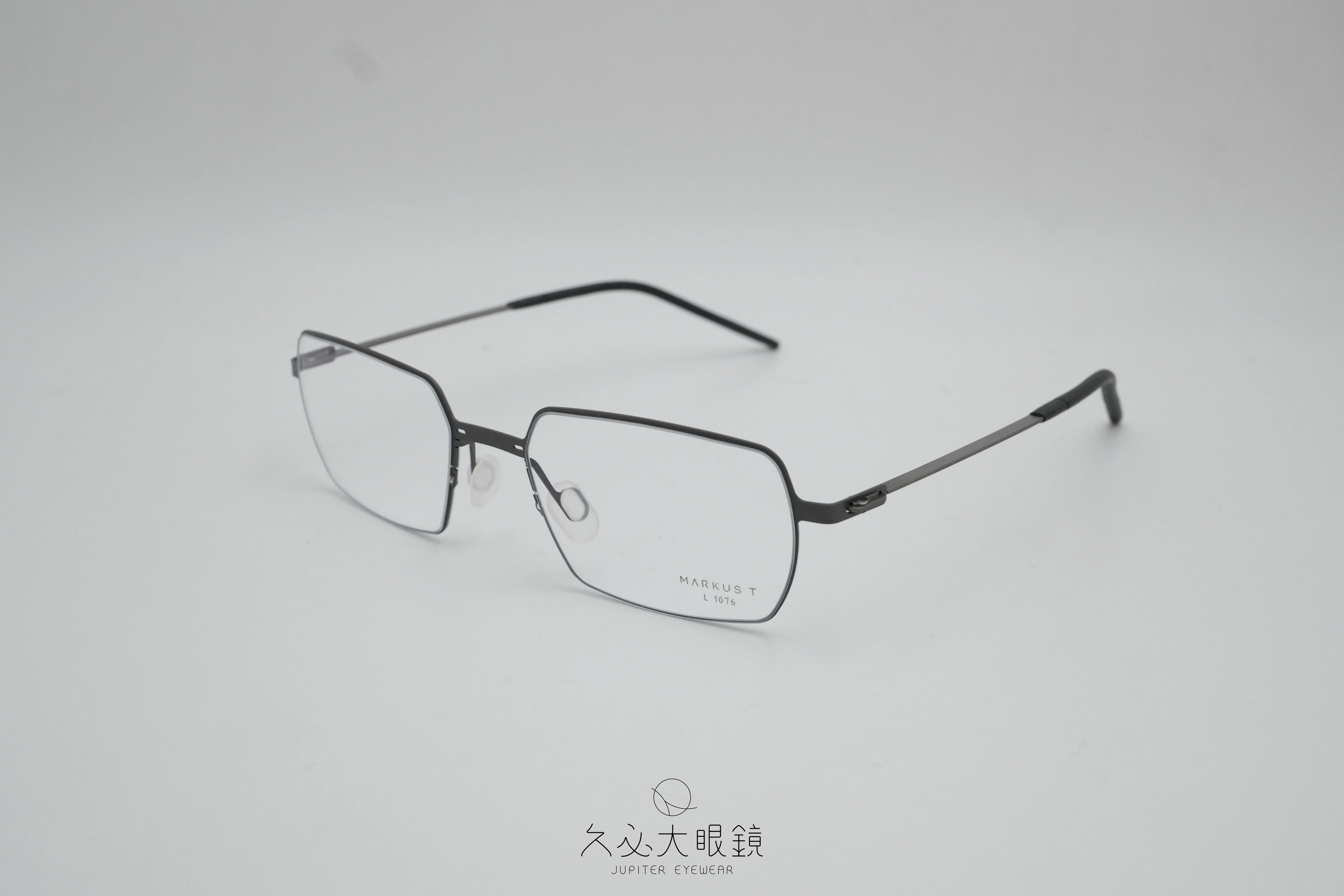 Markus T DOT L1076 215/335/145/03