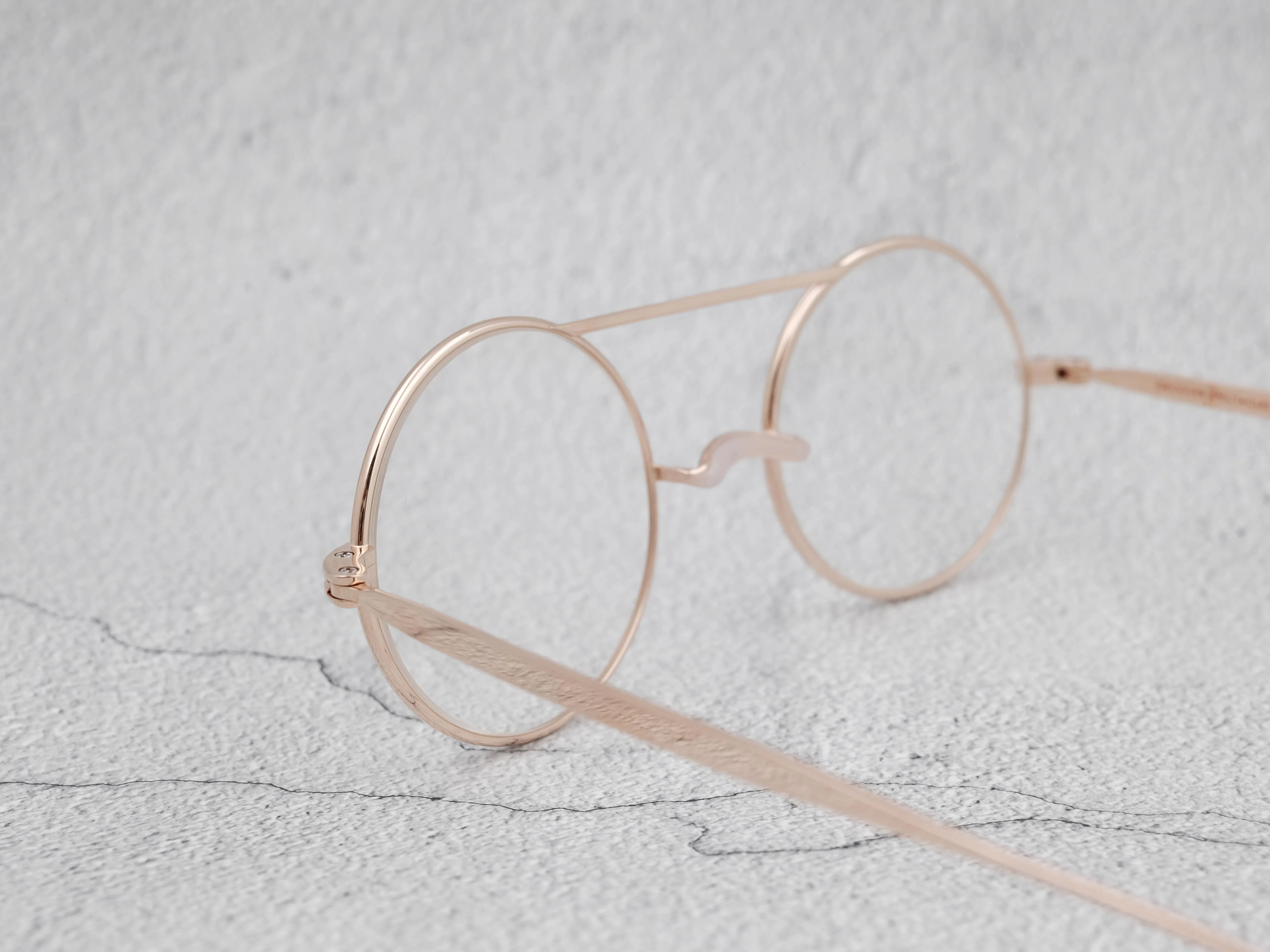 GROOVER FALCON col.4