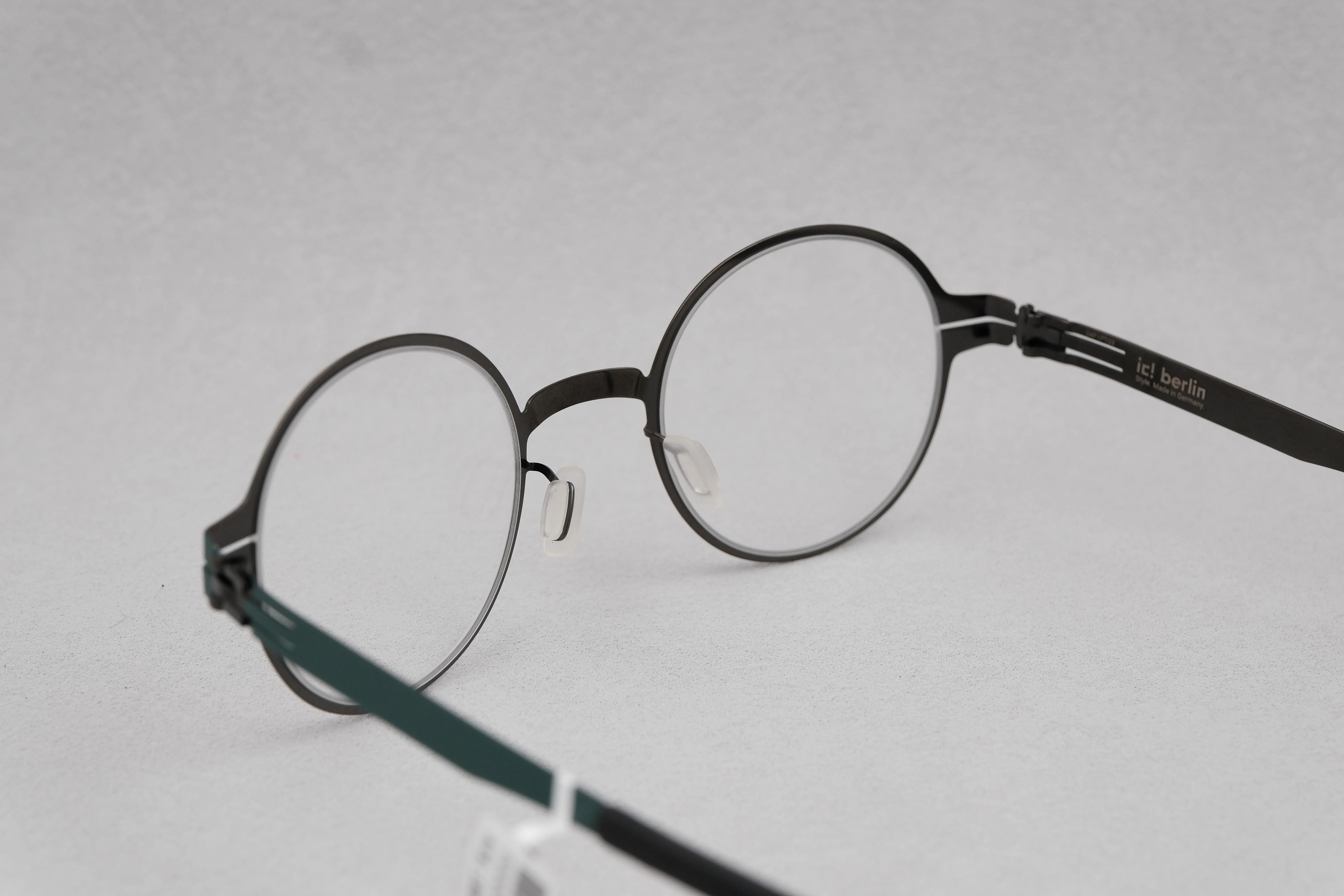 ic!berlin Wilhelm Spruce Green/Gun