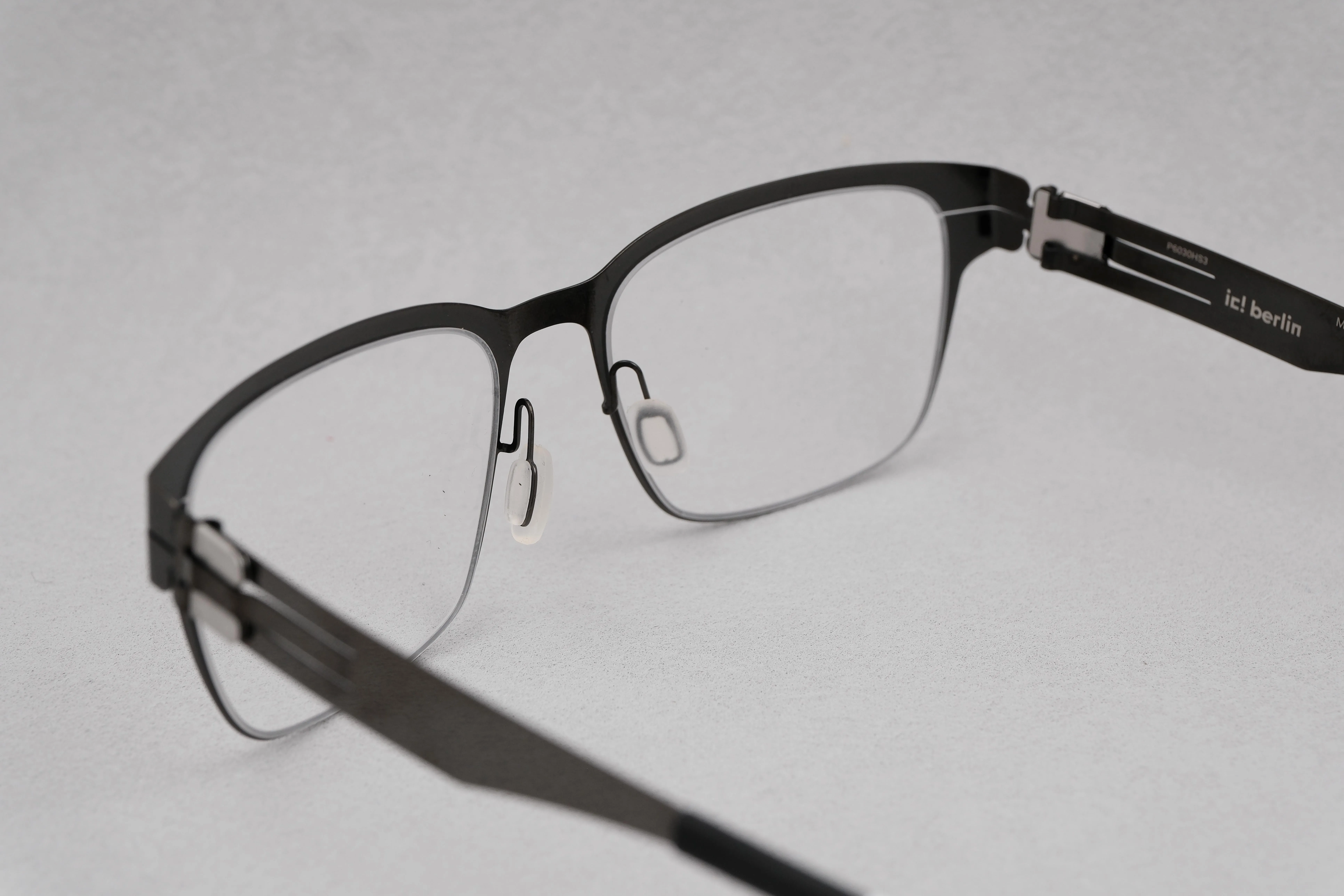 ic!berlin Phiset Gun Metal