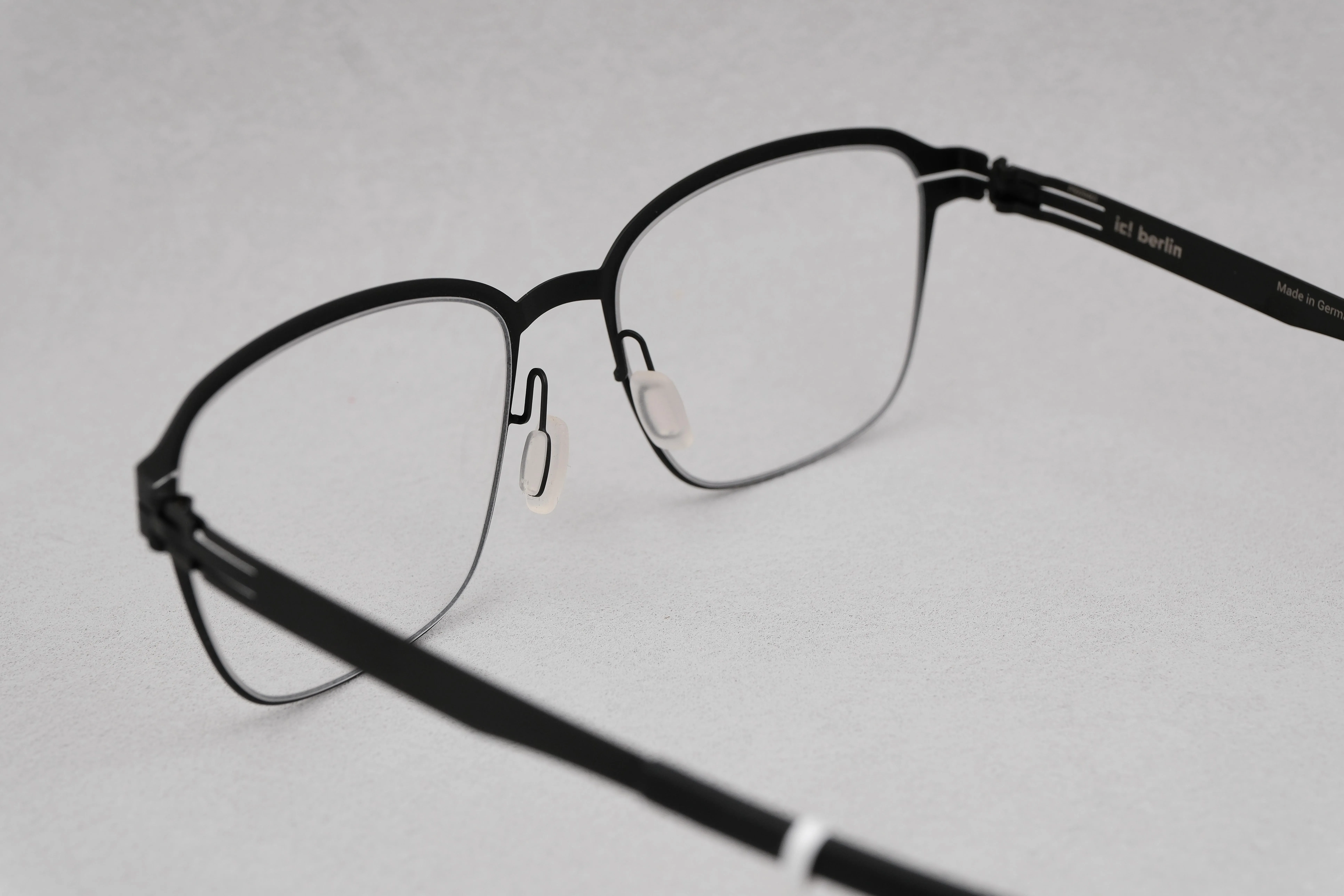 ic!berlin Tebie Black