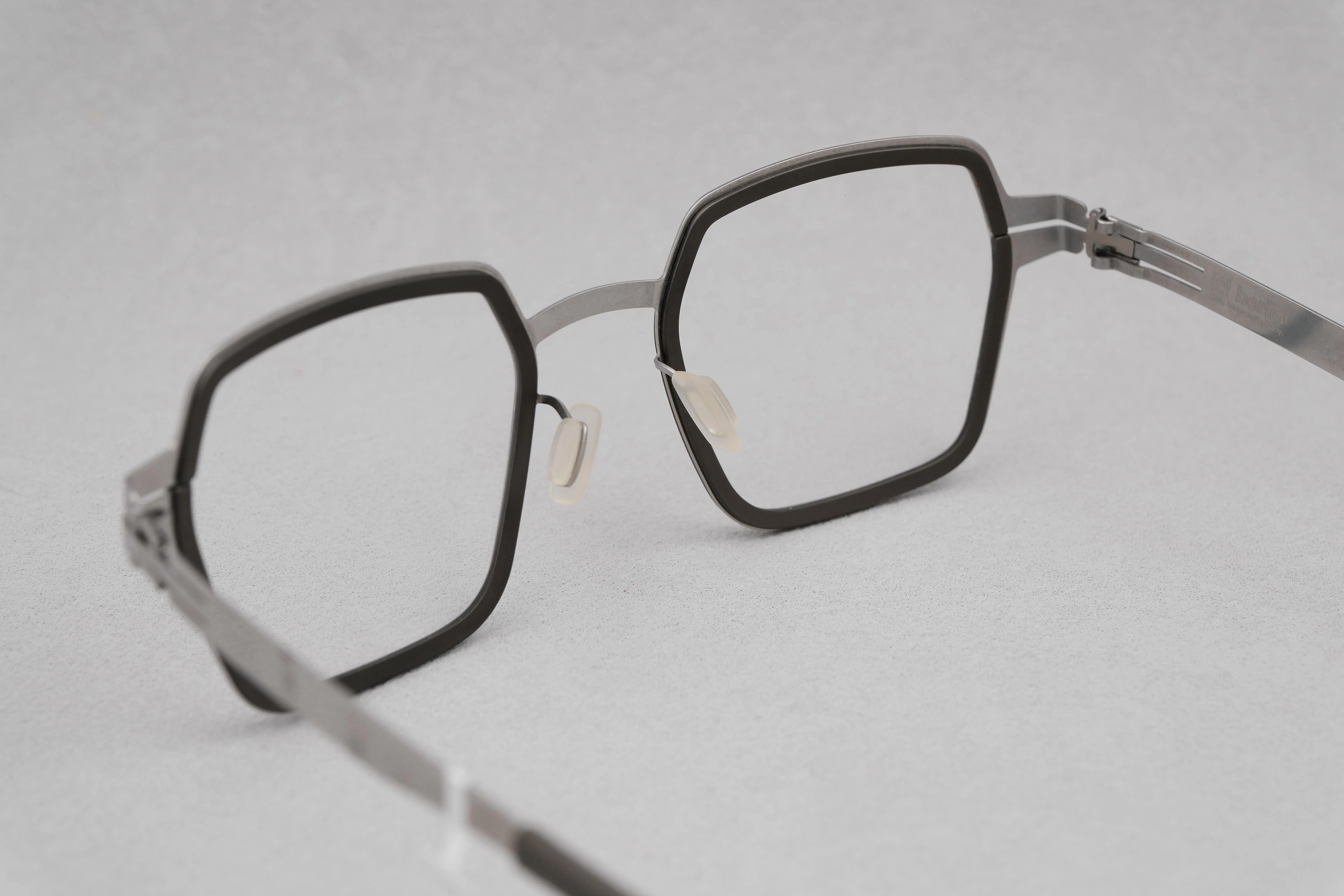 ic!berlin Nio Graphite/Rough