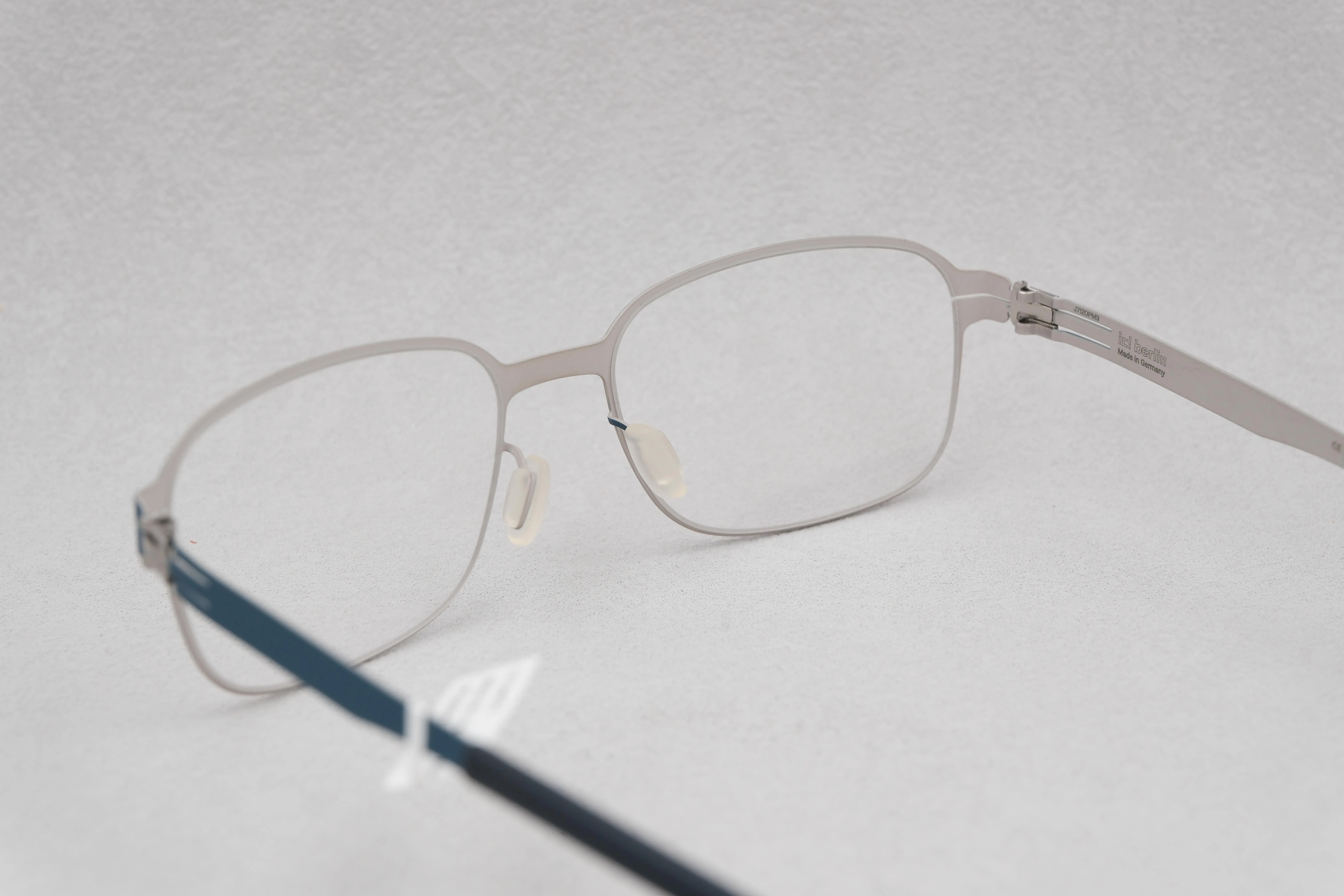 ic!berlin Aldo M.Harbour Ash