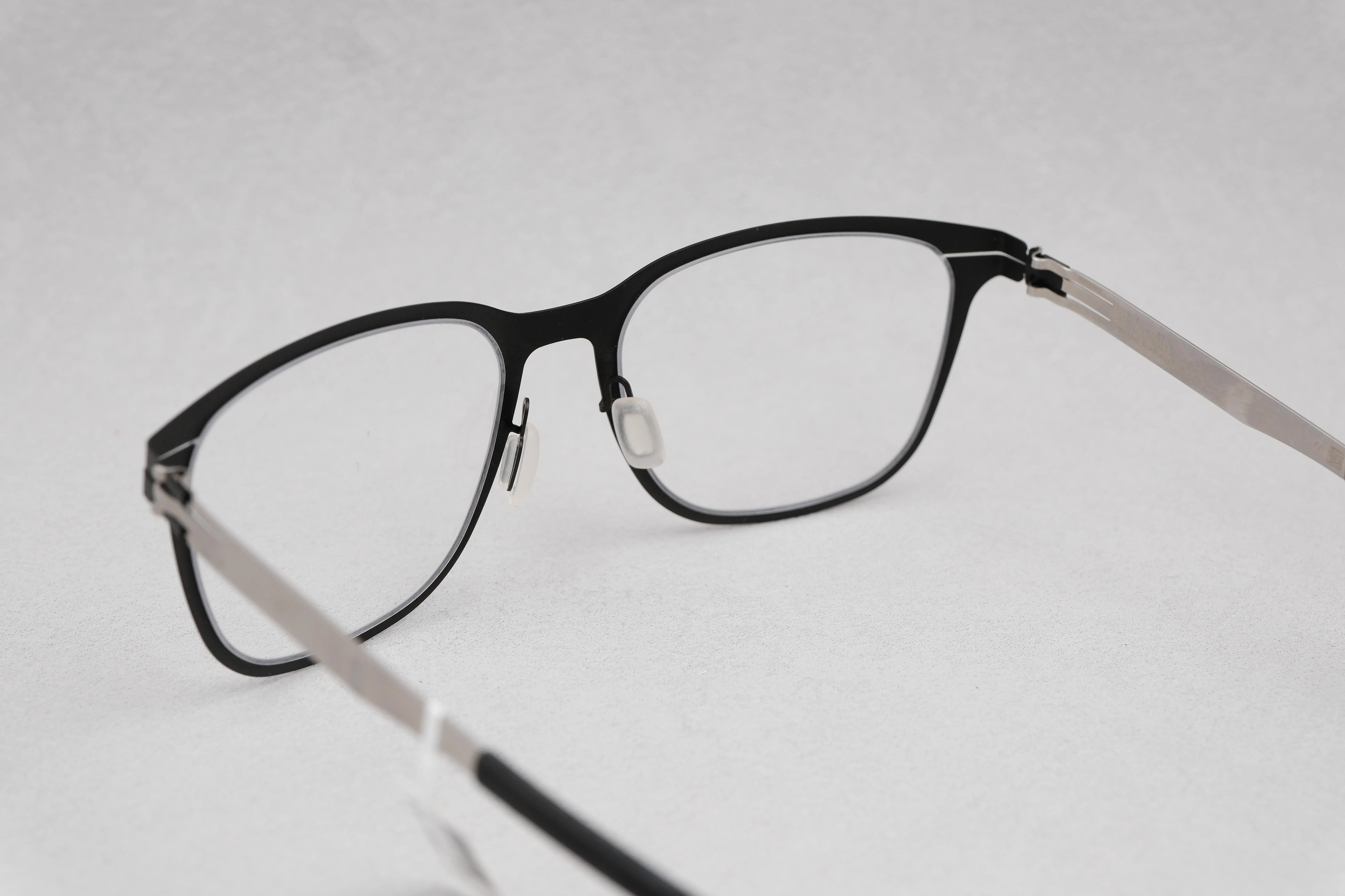 ic!berlin 25周年 Vitan V.Black(T:Mat