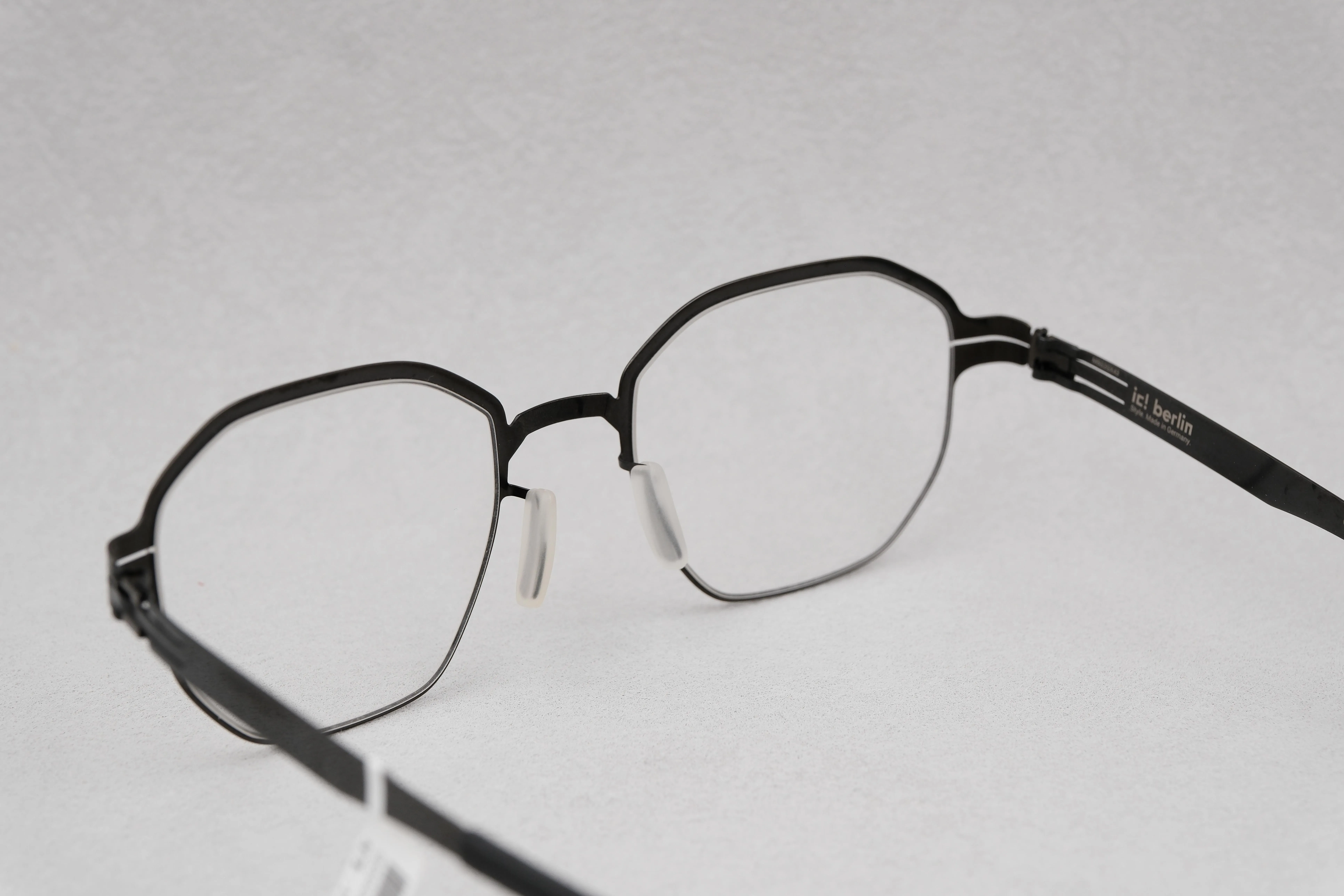 ic!berlin Hard-written Minibus Sign