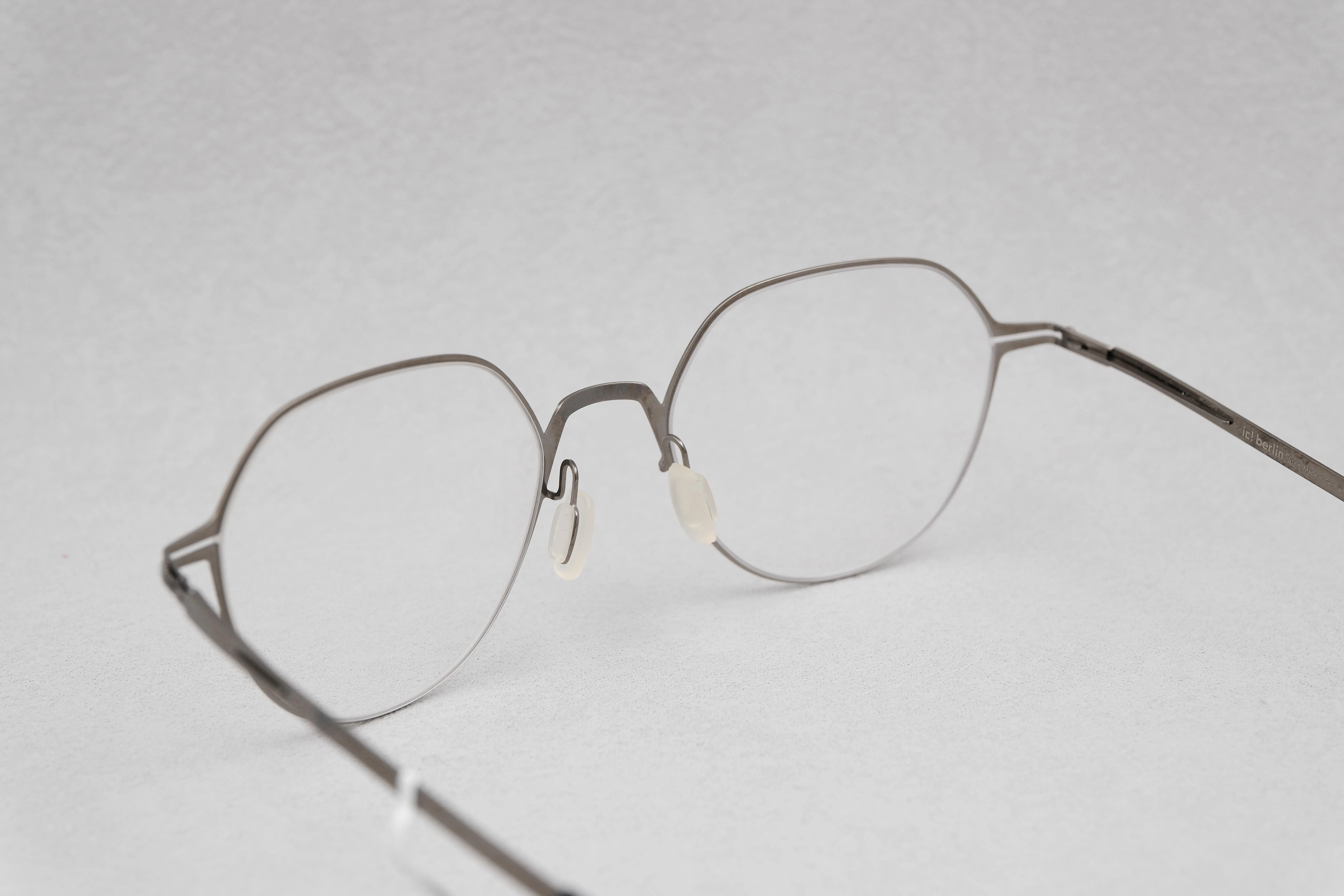 ic!berlin Nori Shiny Graphite