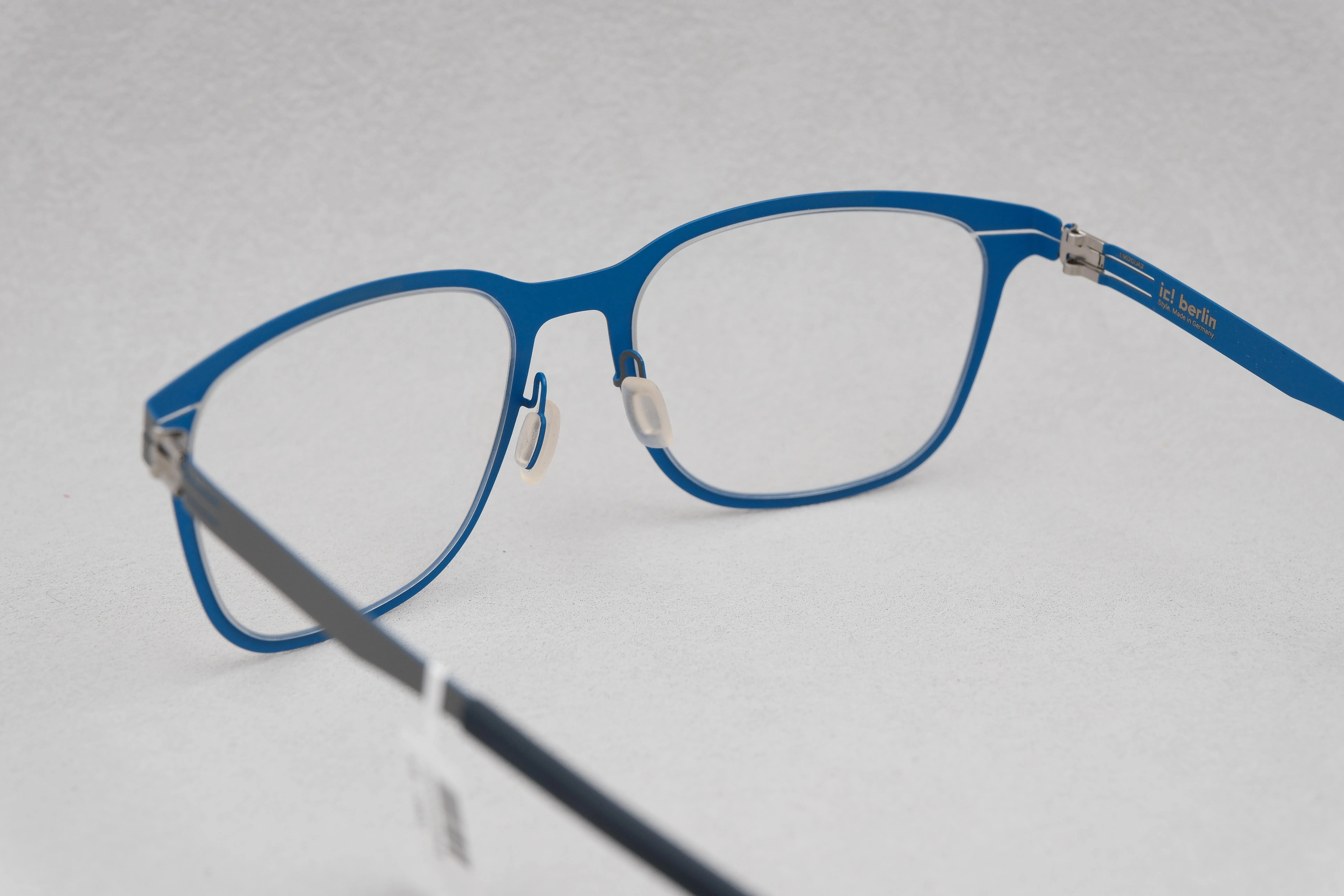 ic!berlin 25周年 Vitan V.Boulder Blue