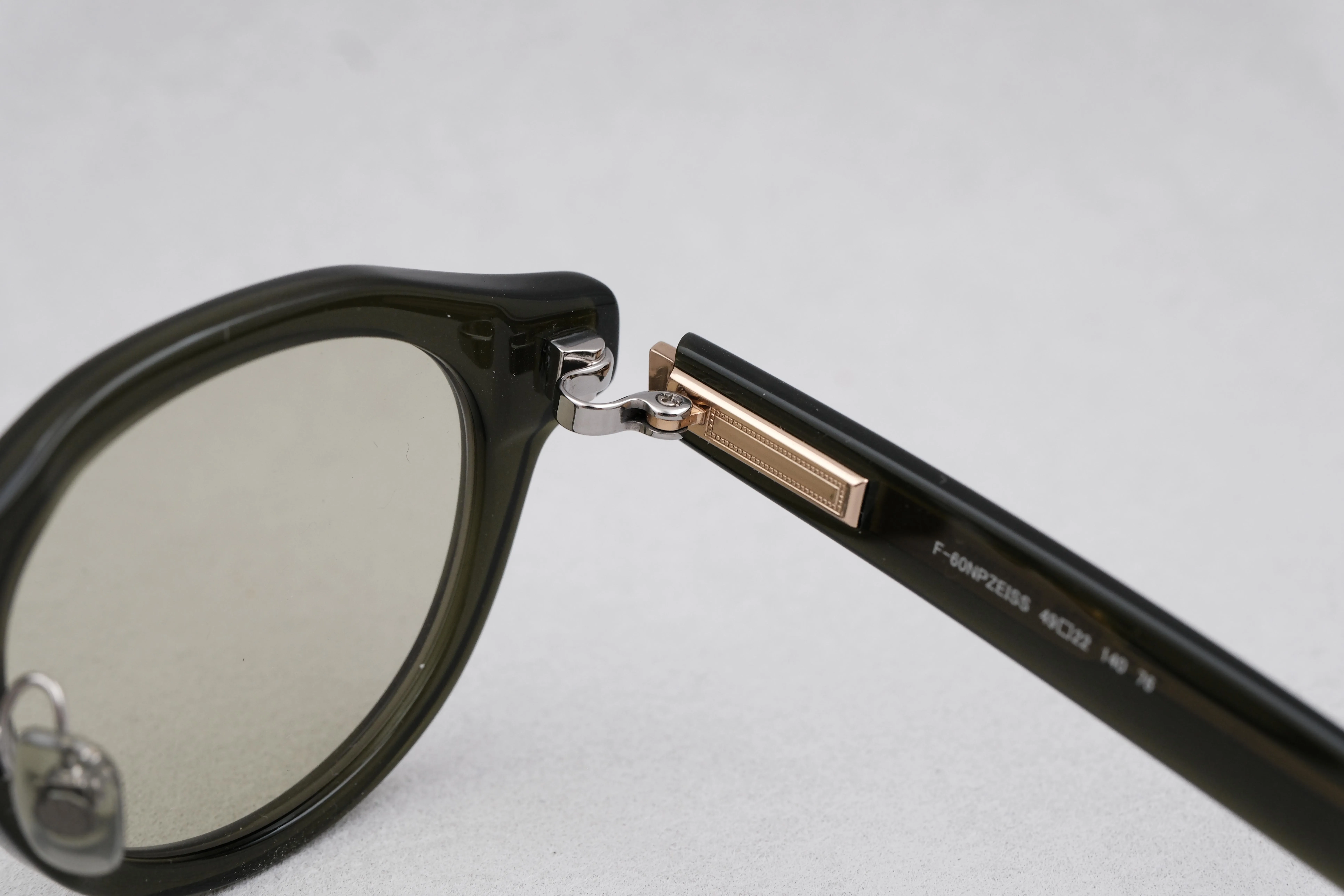 999.9 F-60NPZEISS 76 雙色 加長鏡盒