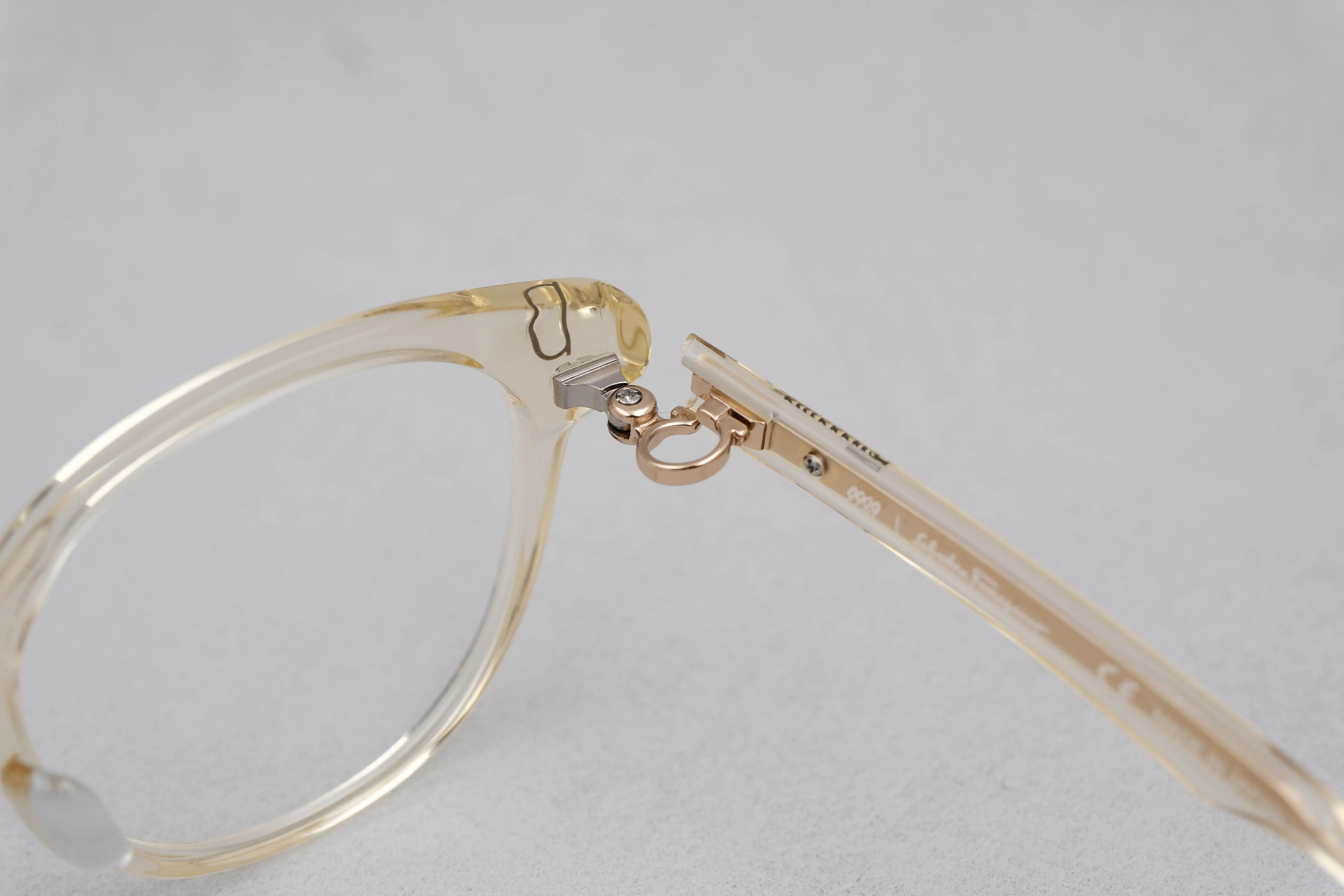 Ferragamo 999.9/SalvatoreSF9001 278 N3 2008