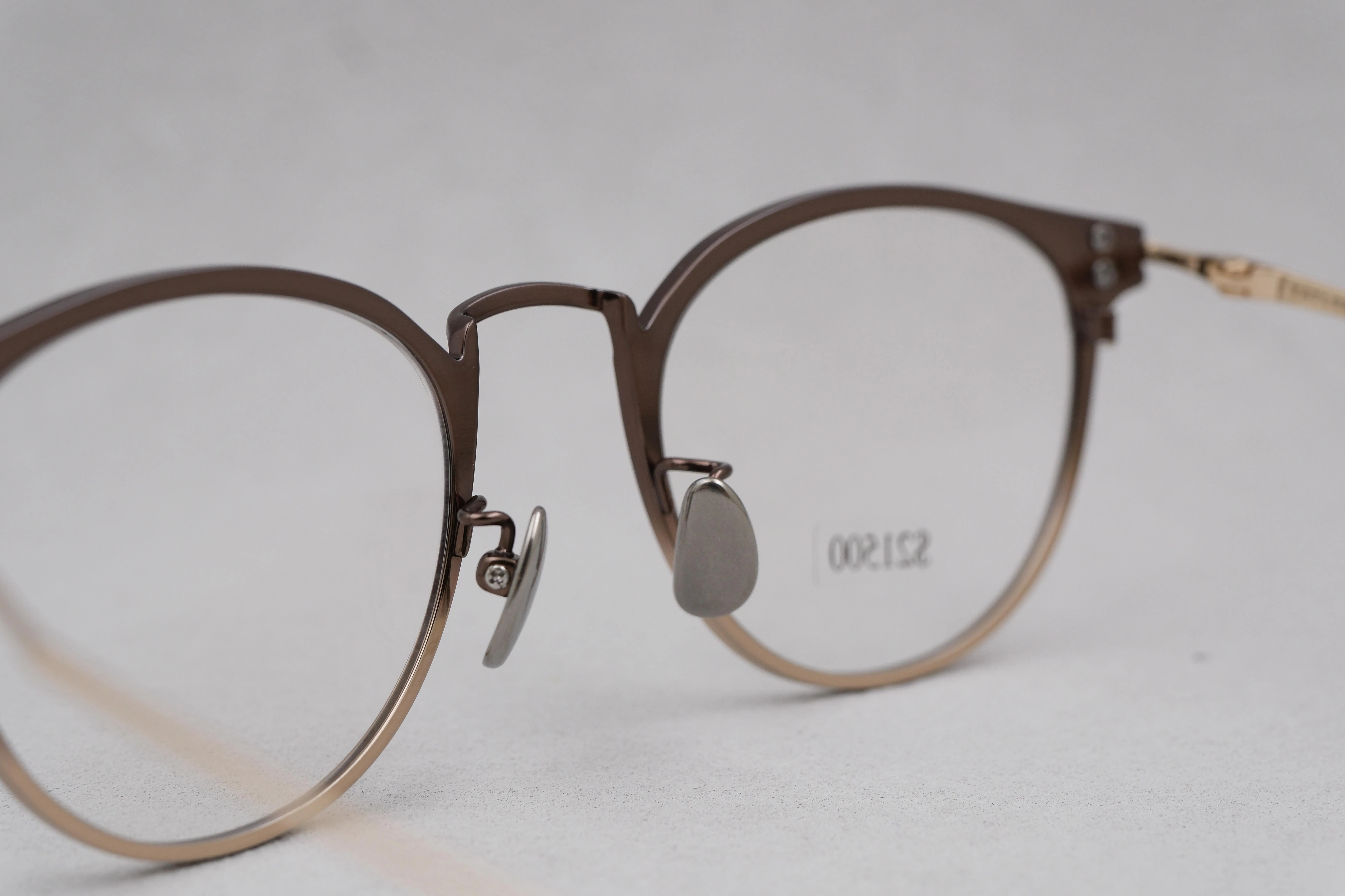 Taylor with resp plural2 col.03