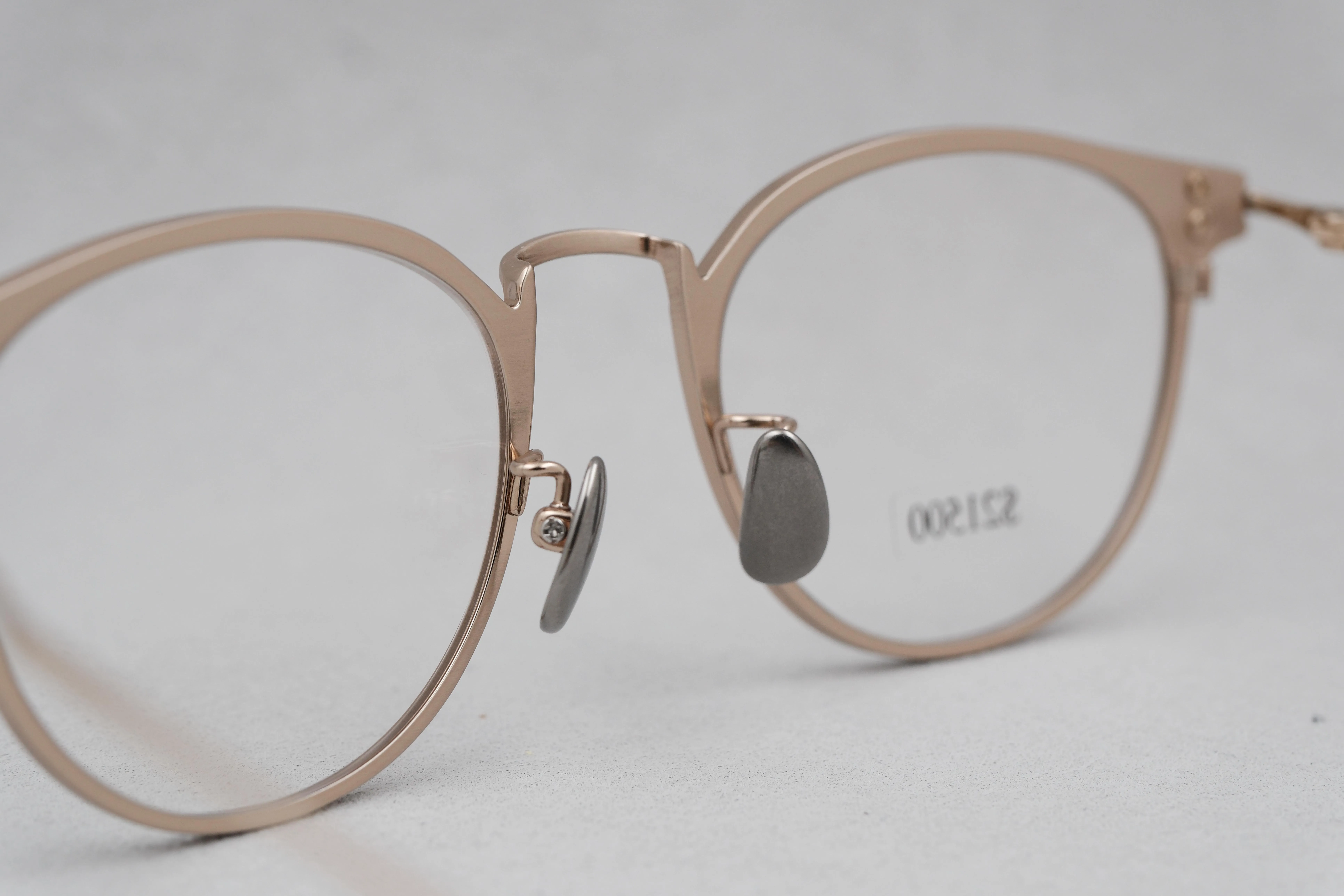 Taylor with resp plural2 col.01