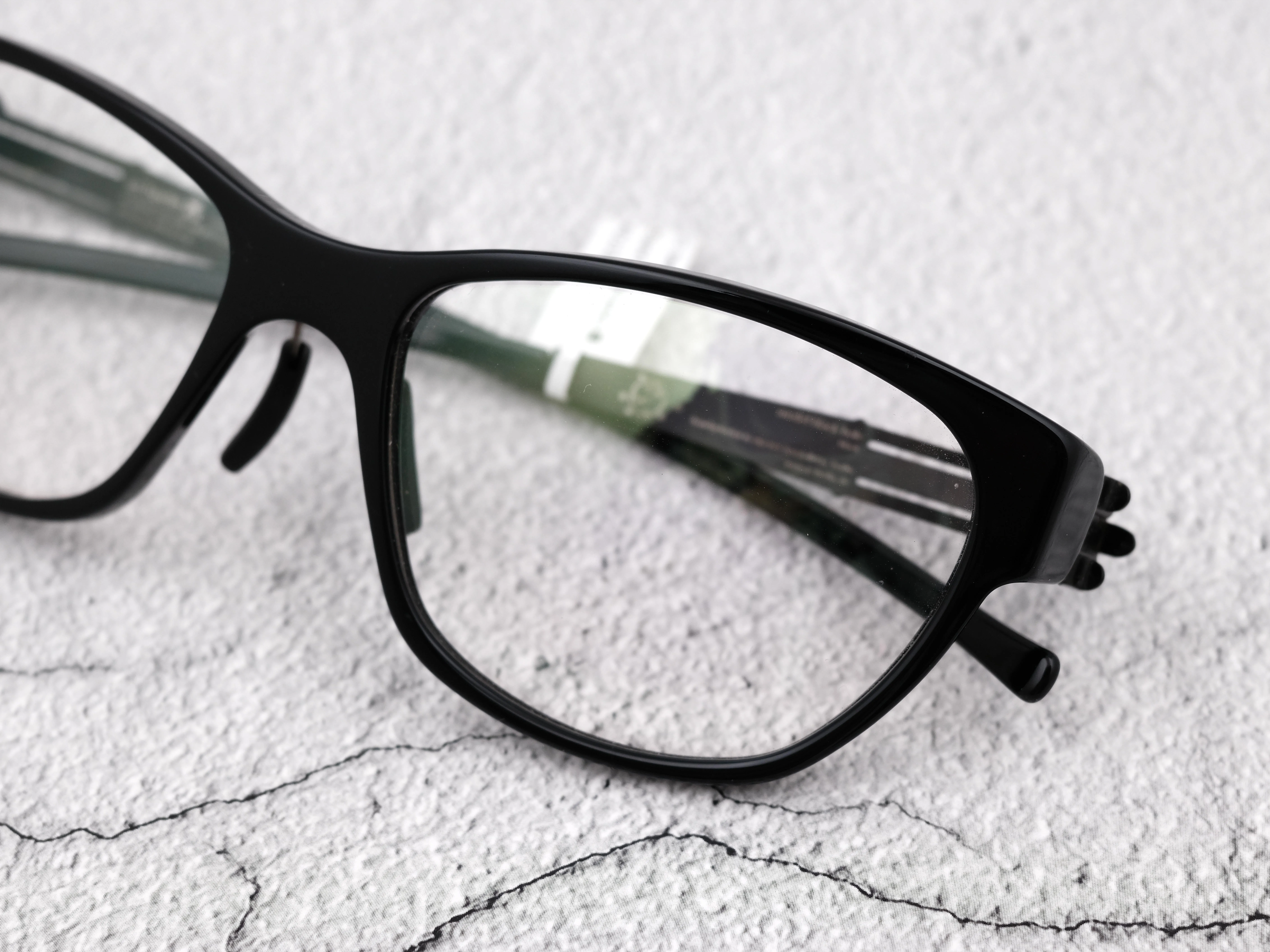 ic!berlin black hole black+黑