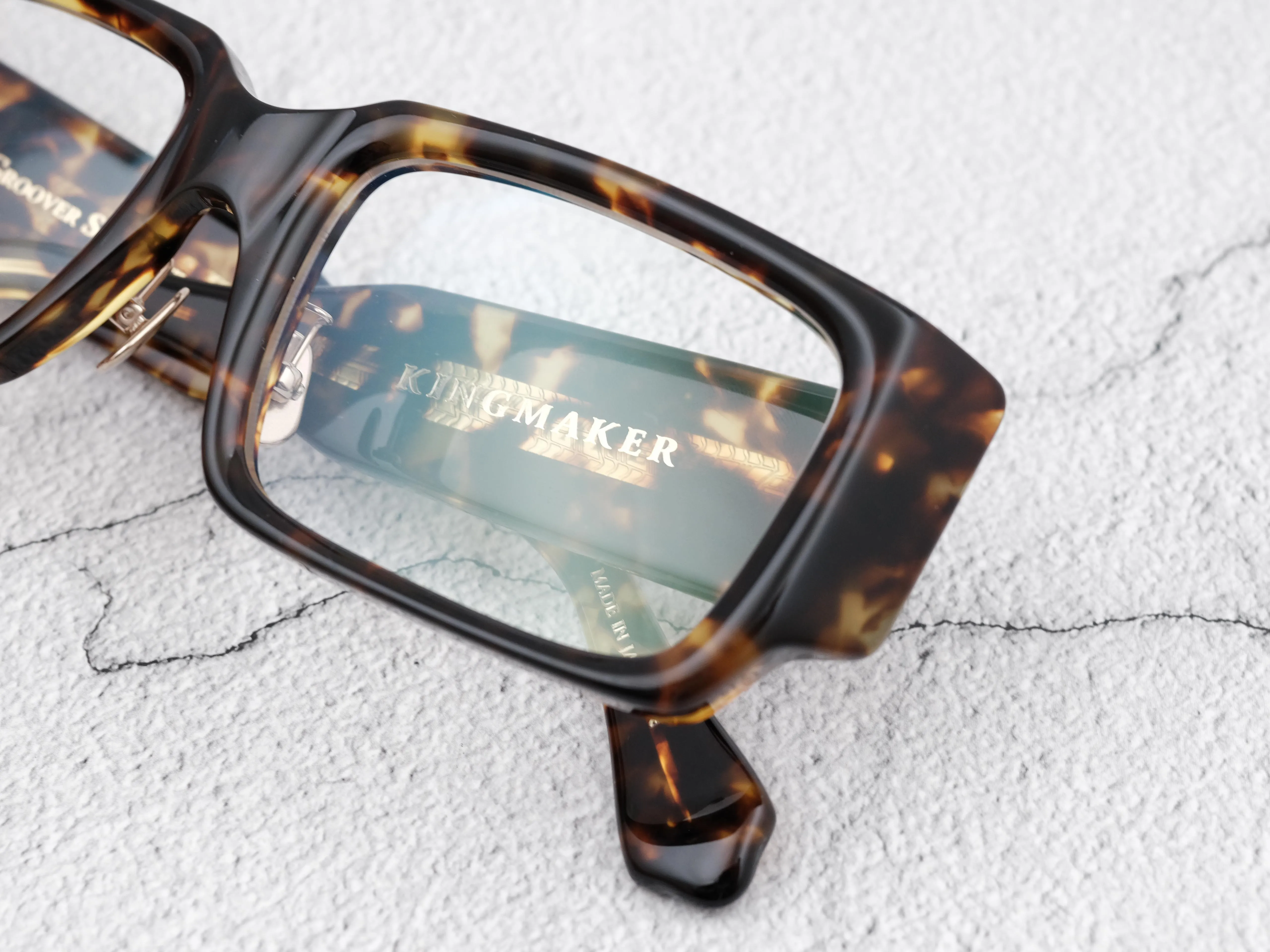 GROOVER KINGMAKER col.4