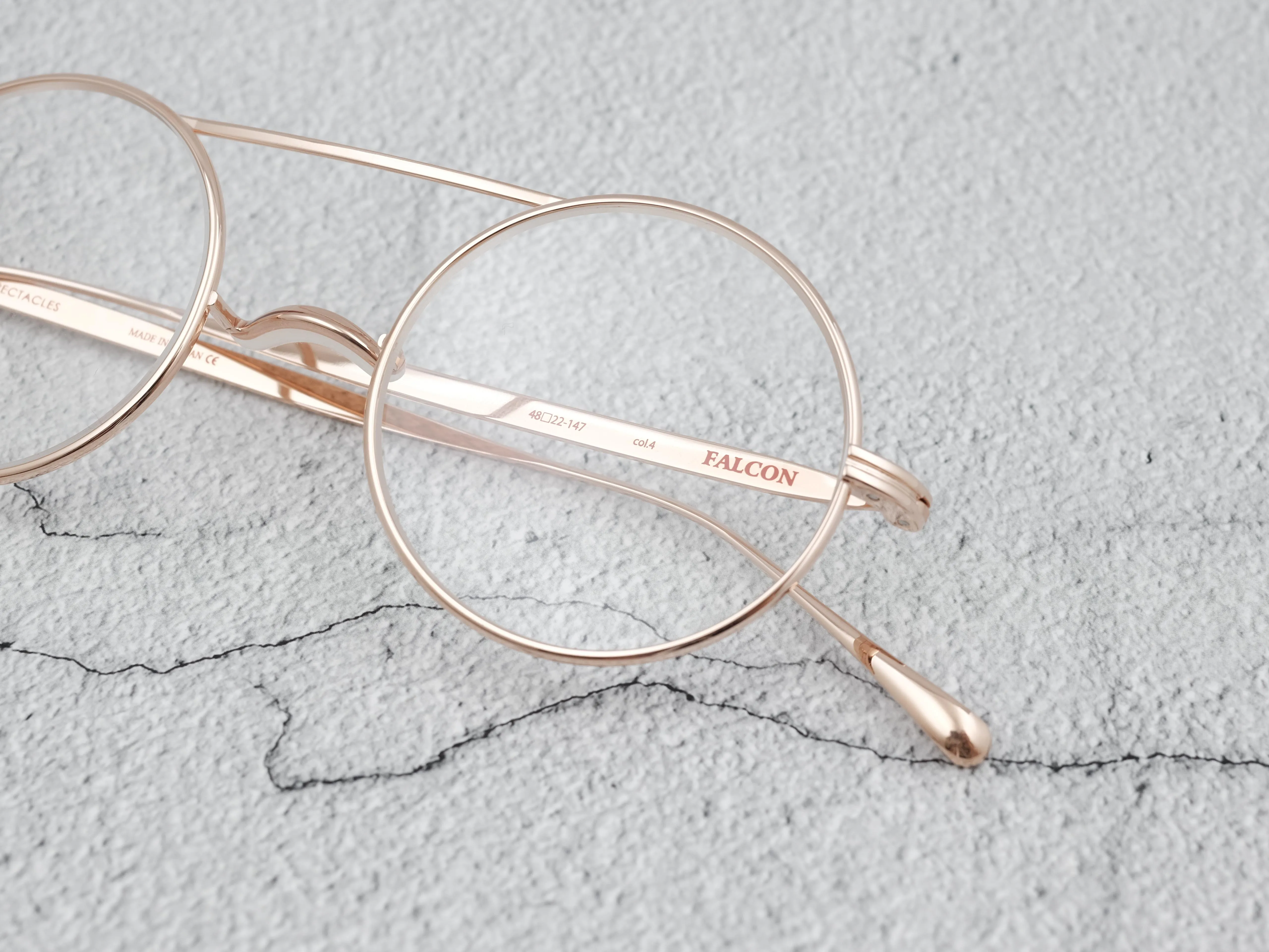 GROOVER FALCON col.4