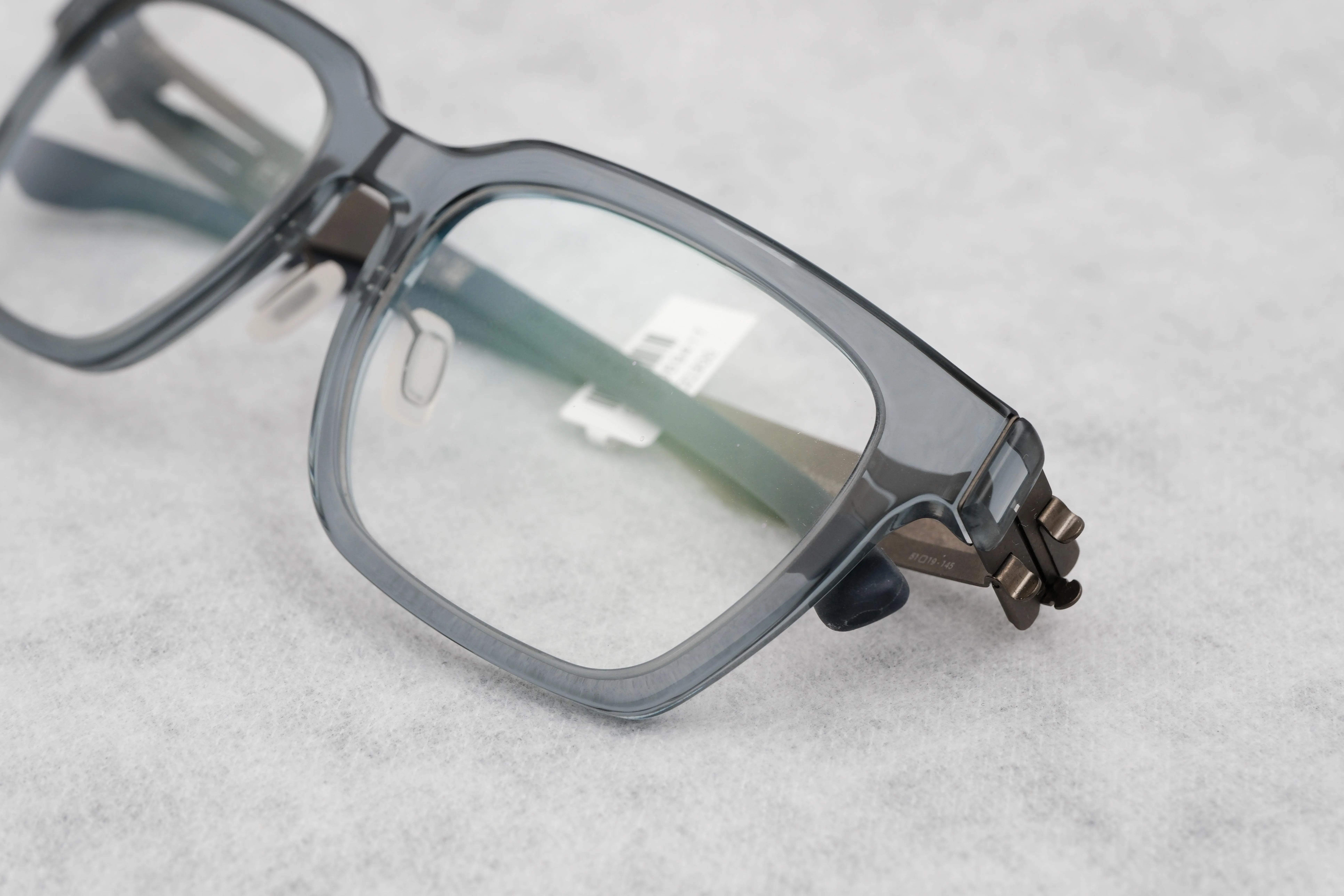 ic!berlin George Petroleum O1233A32