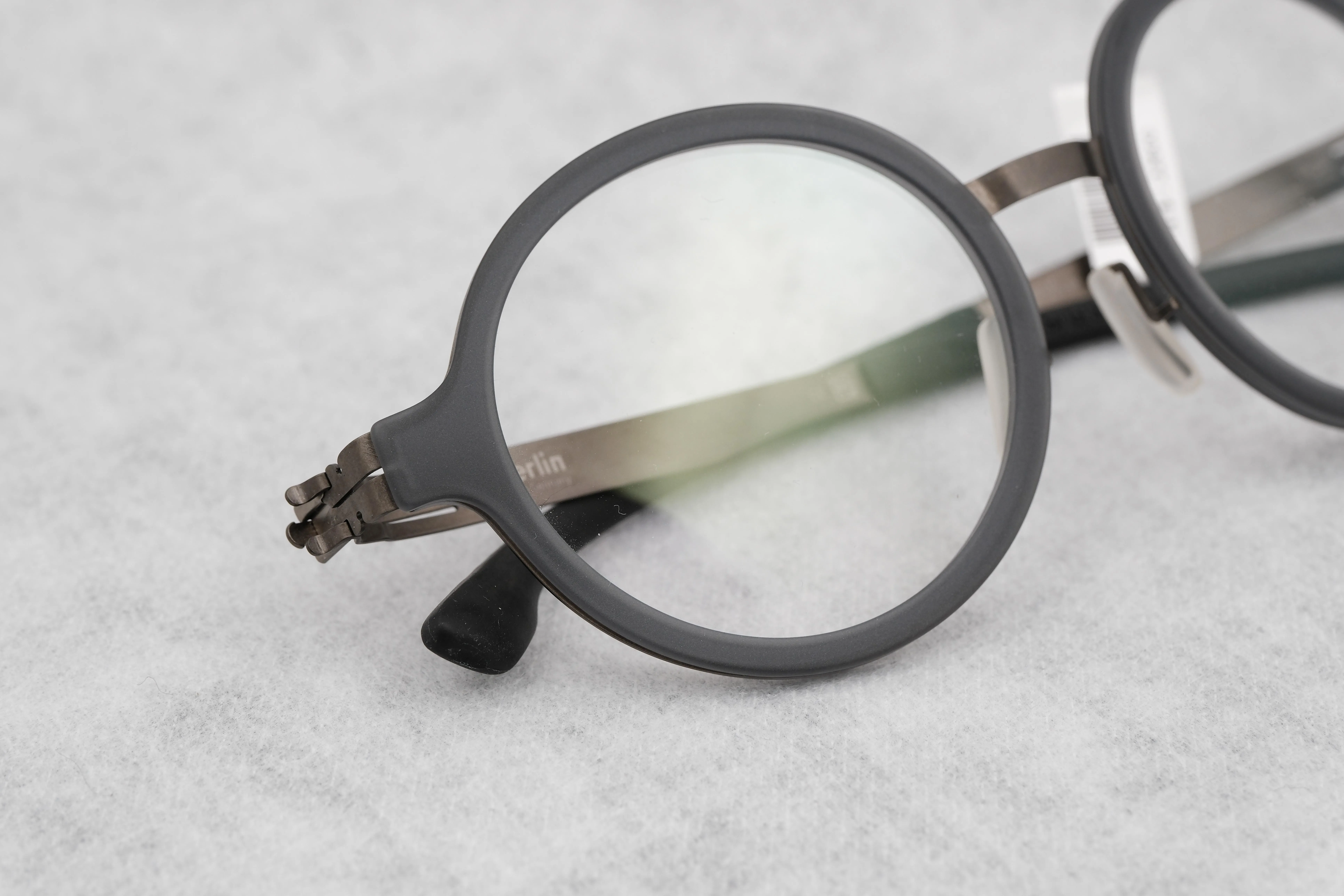 ic!berlin Vegan ShadowHD Matt/Graphi