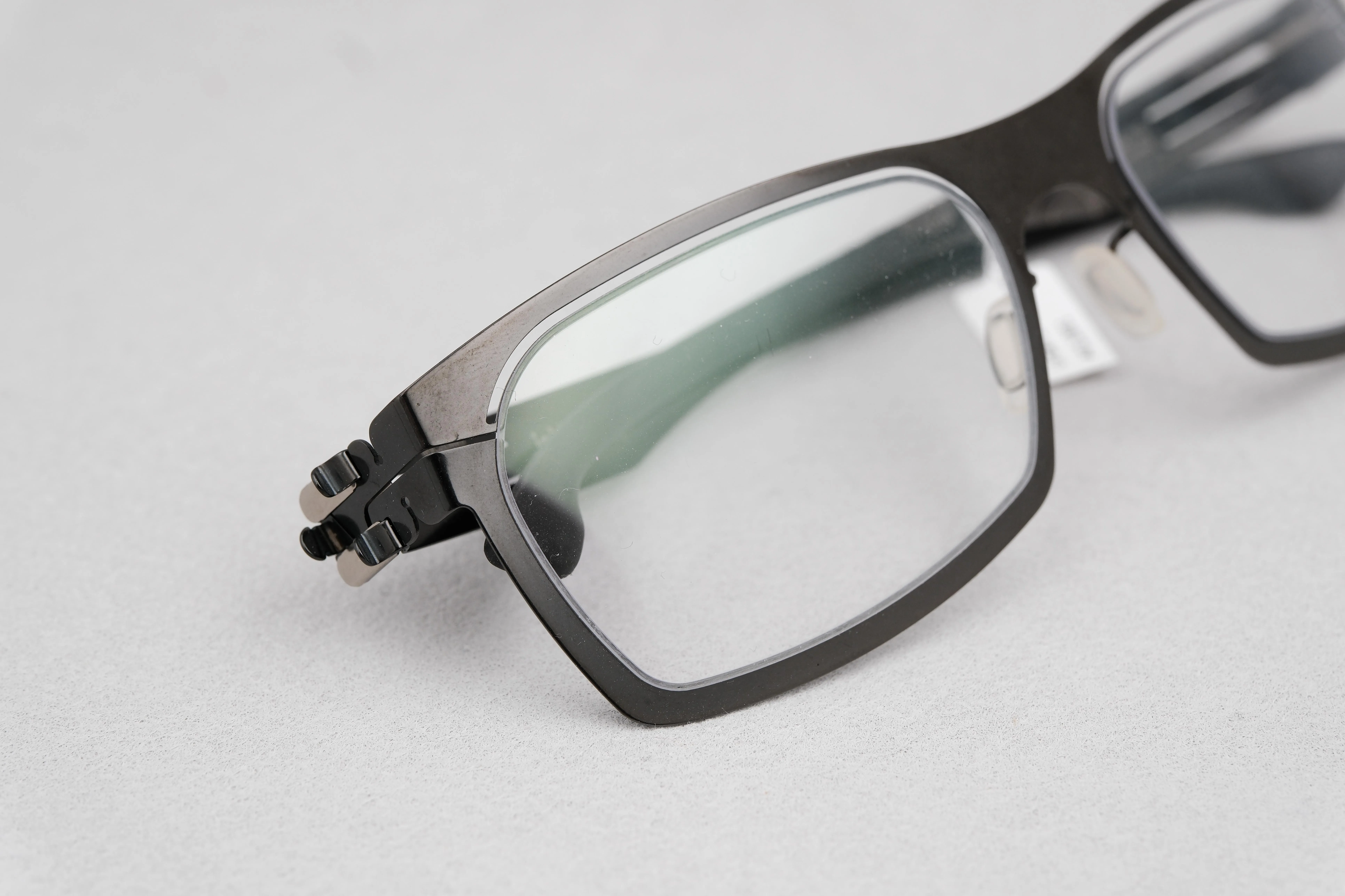 ic!berlin Urban 15 Gun Metal(C:Silv