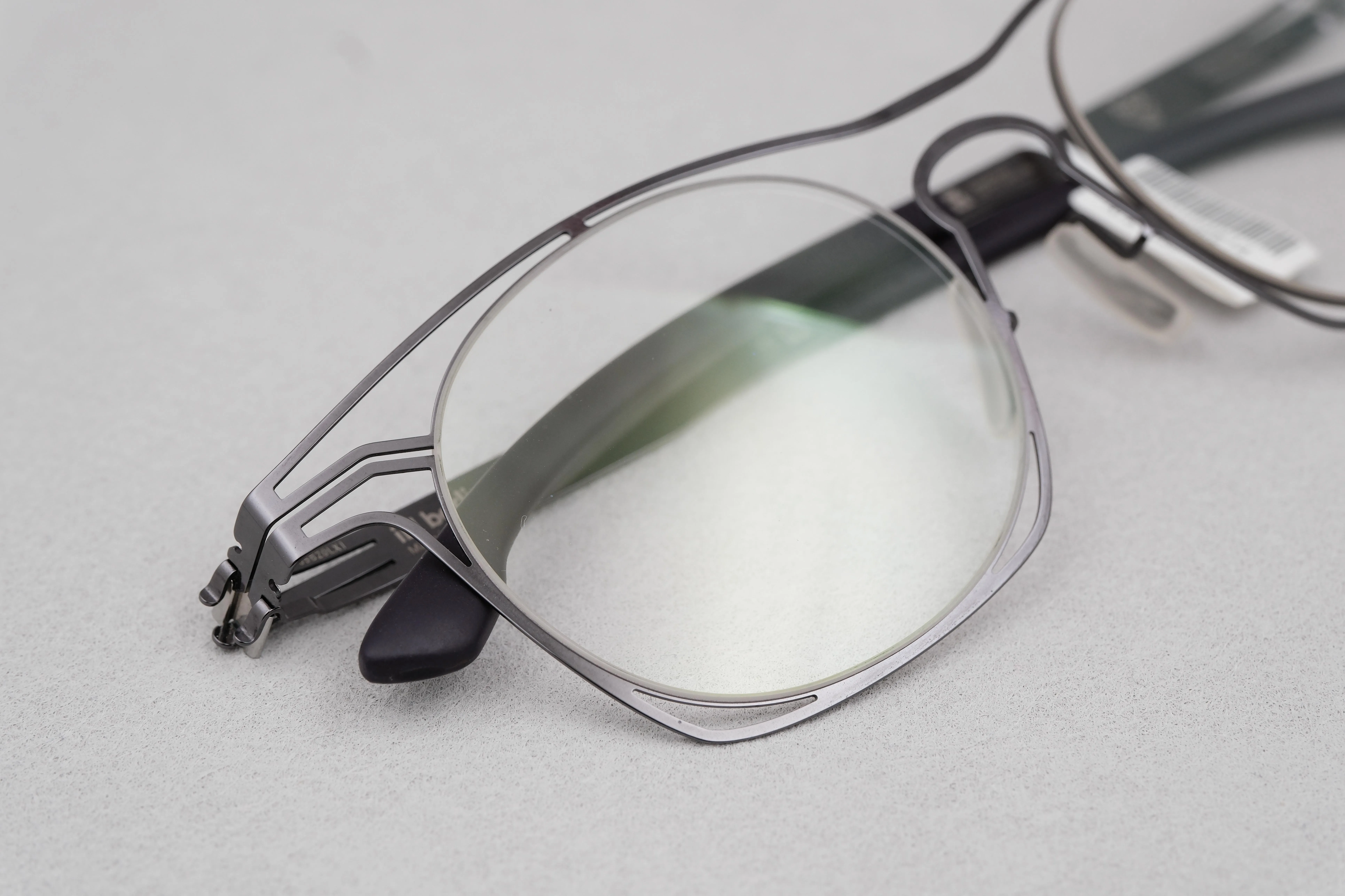 ic!berlin Lion Dance Shiny Auberergin