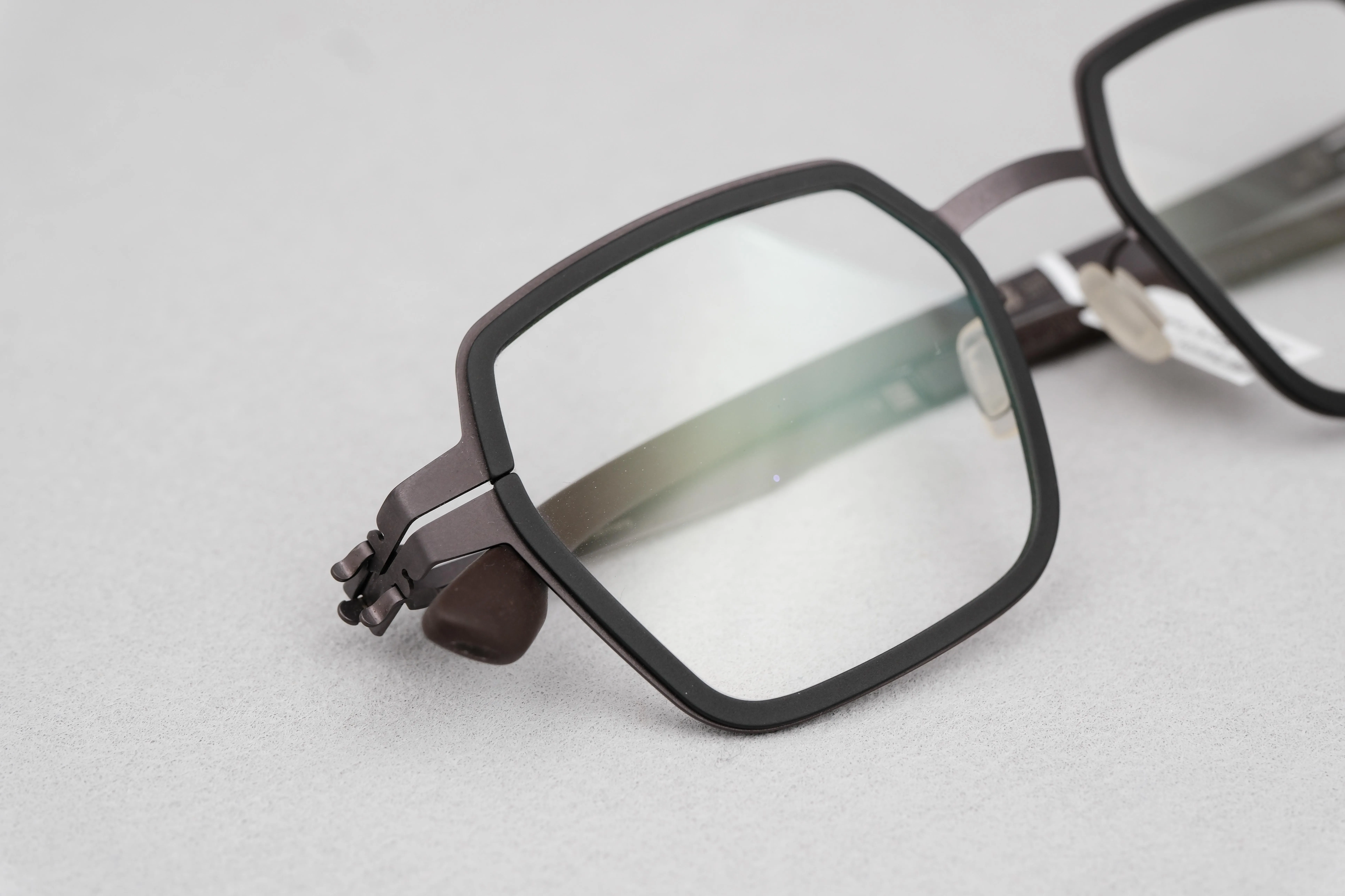 ic!berlin Nio Black/Teak