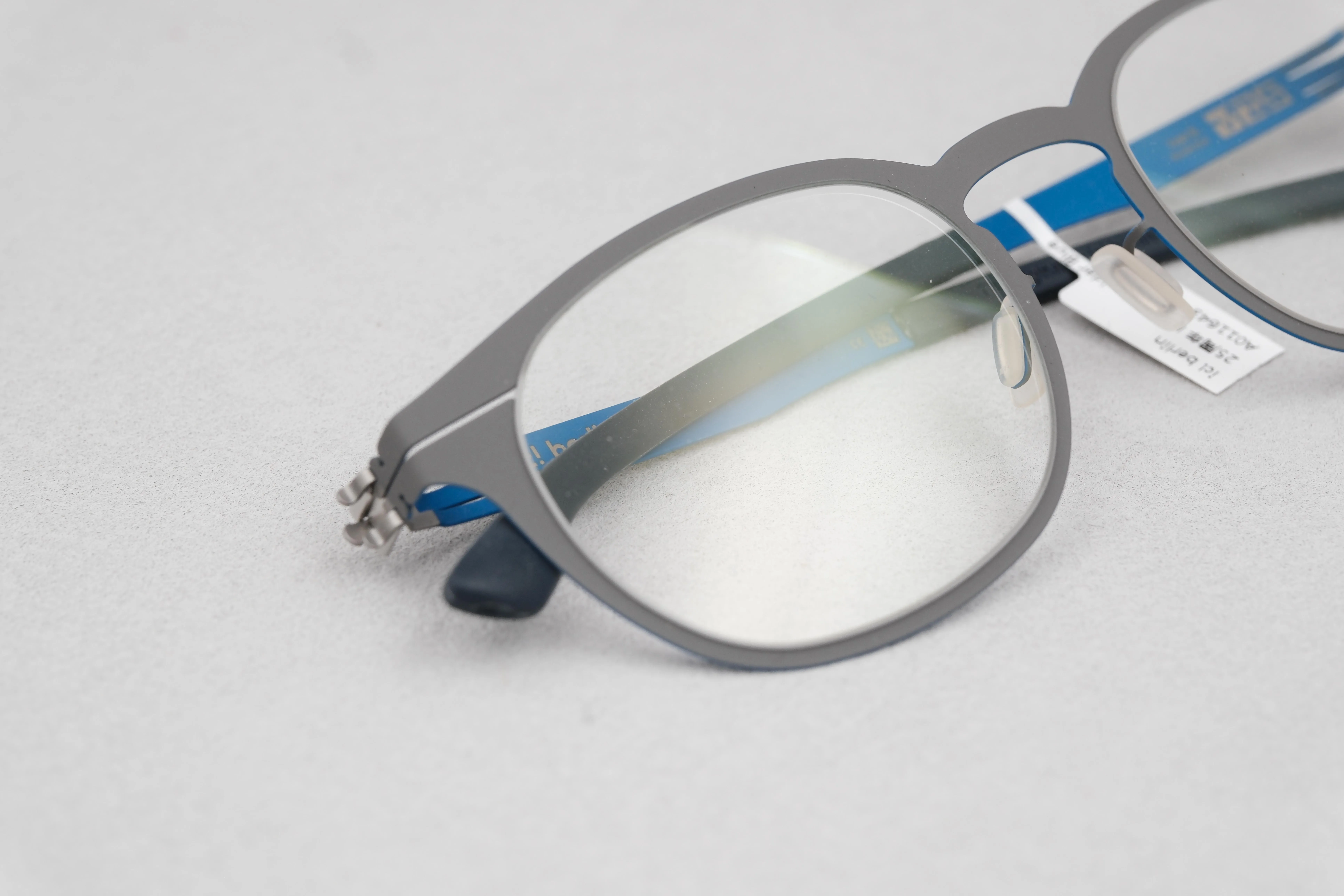 ic!berlin 25周年 Ivan B. Boulder Blue