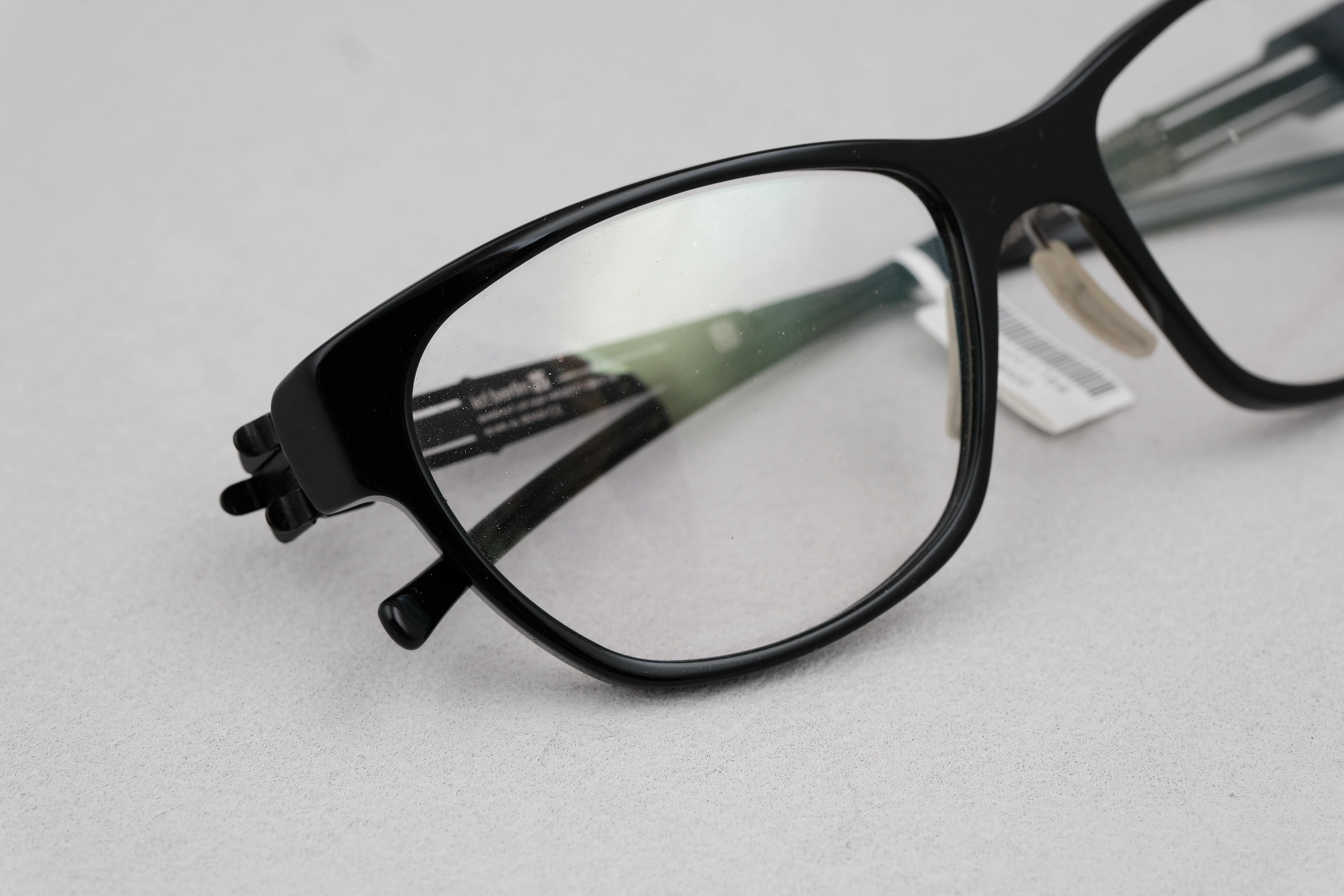 ic!berlin ic!berlin model black hol