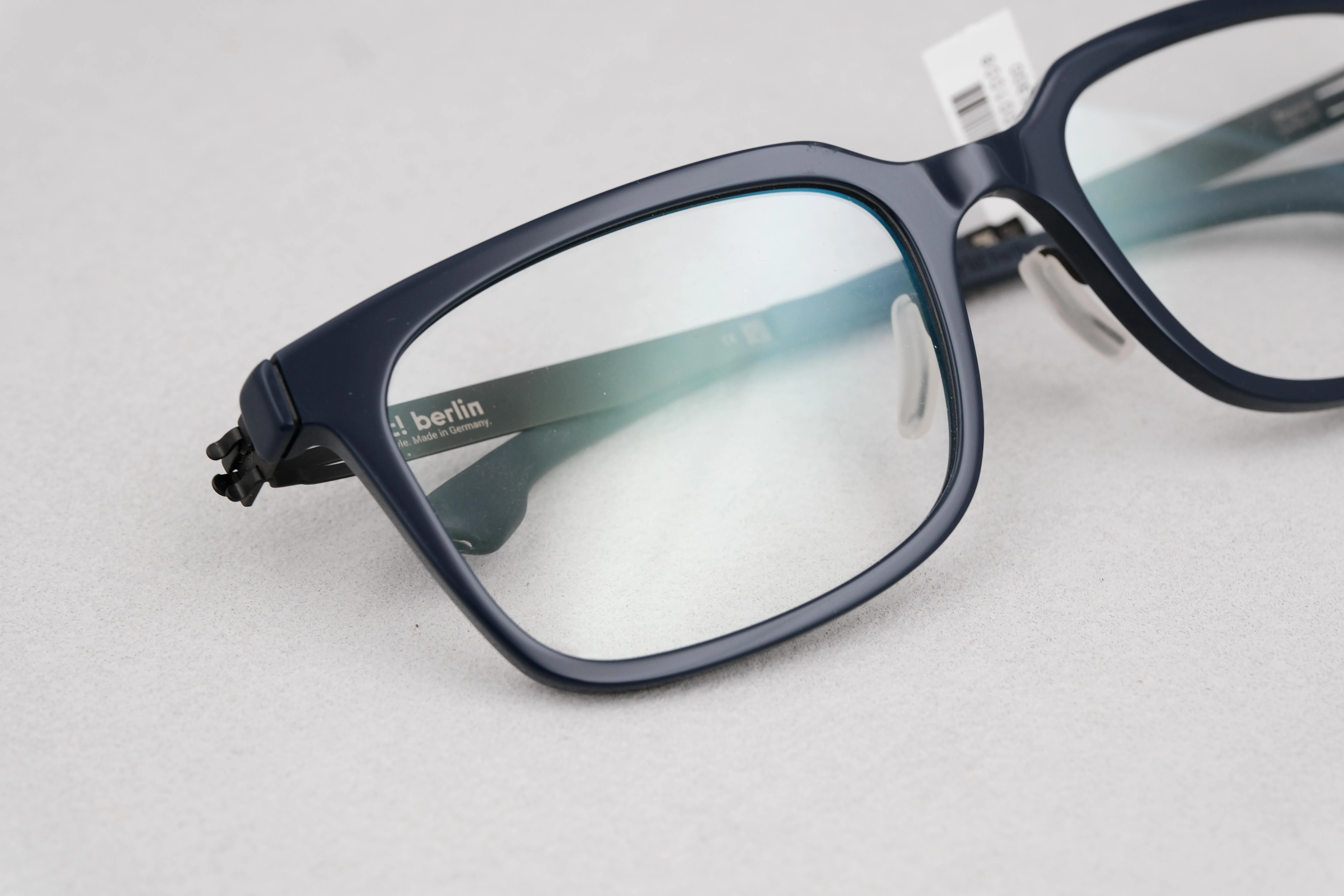 ic!berlin beyond Ture Blue HD