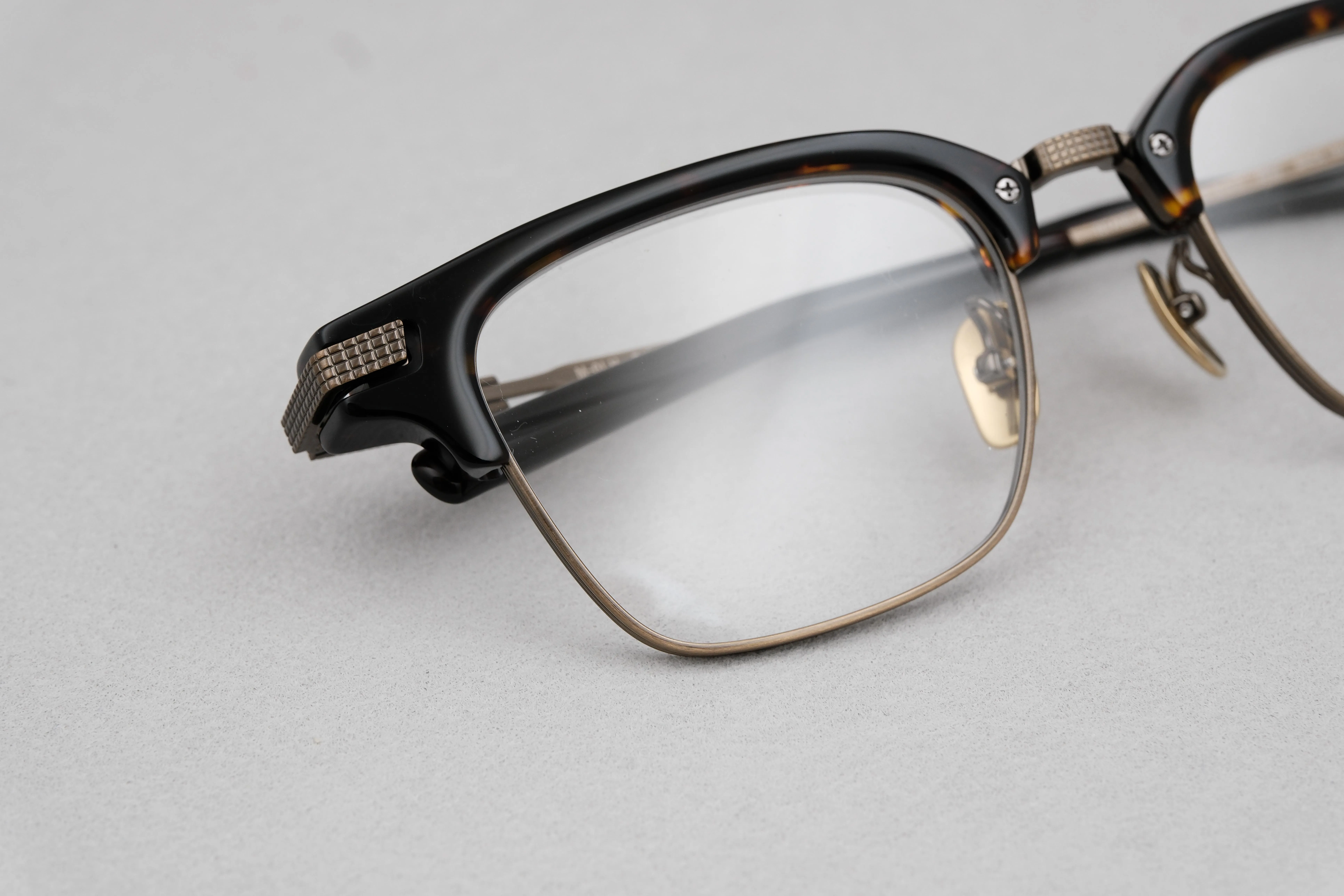 999.9 M-01H 9303 HIGH END