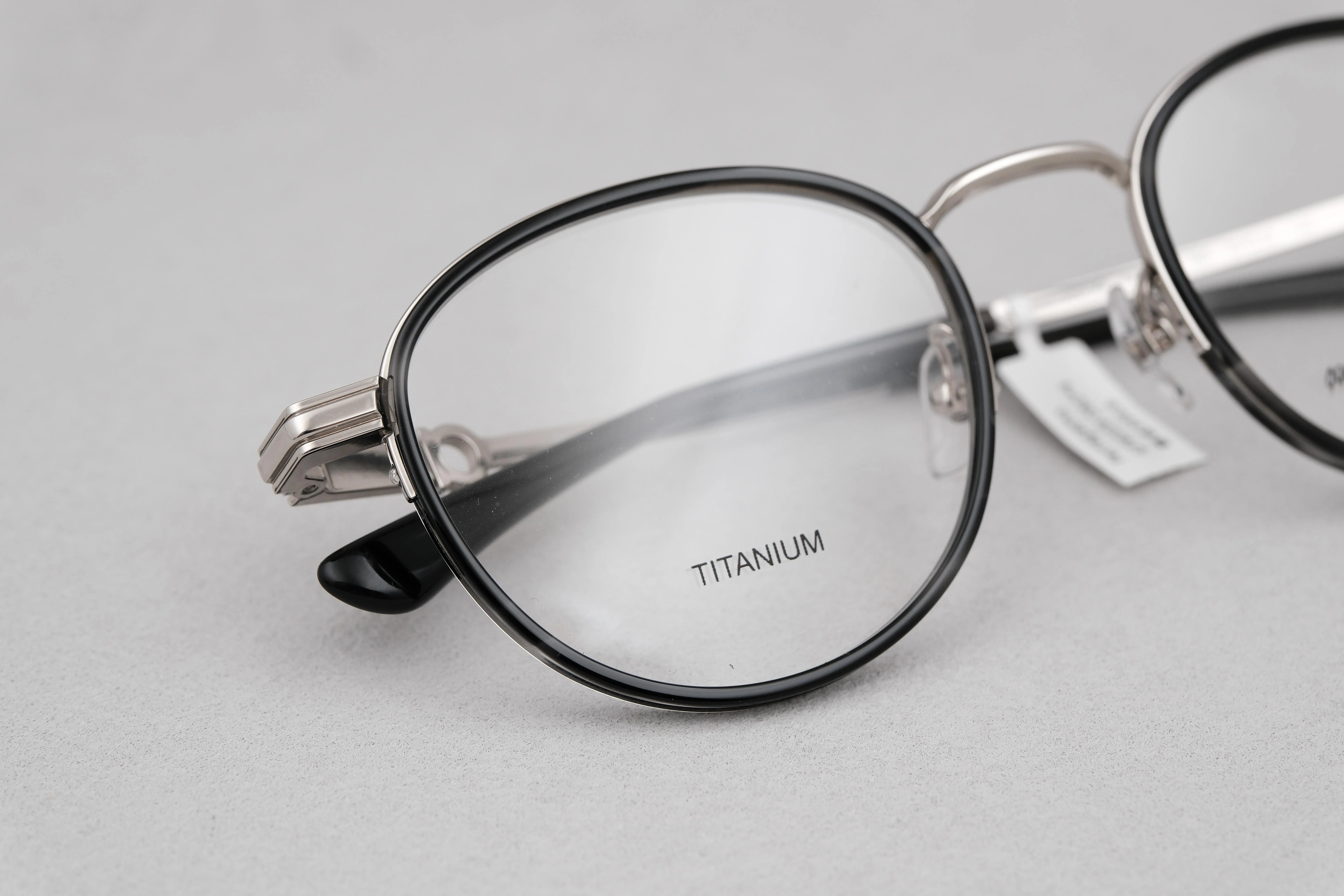 Ferragamo SF9009 060*9 999.9聯名